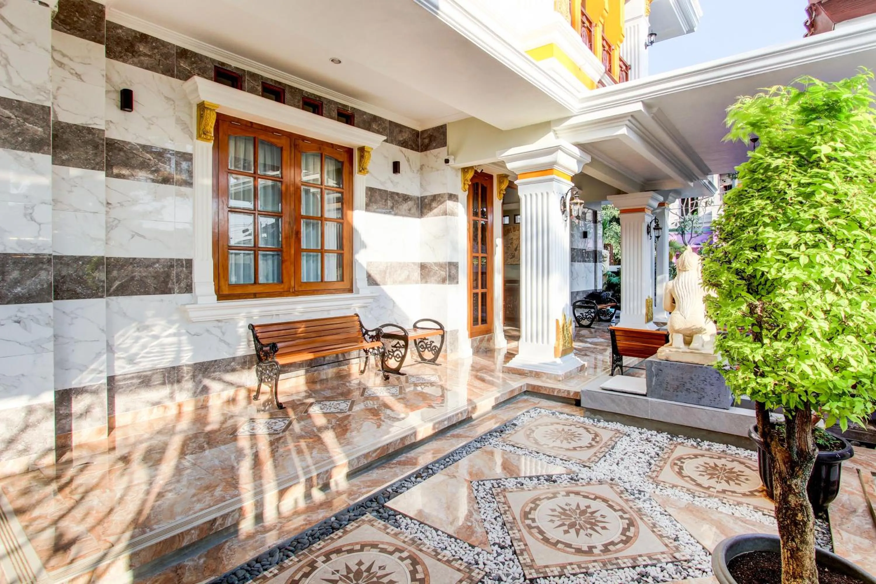 Lobby or reception in Collection O 94154 Puri Gusti Ayu