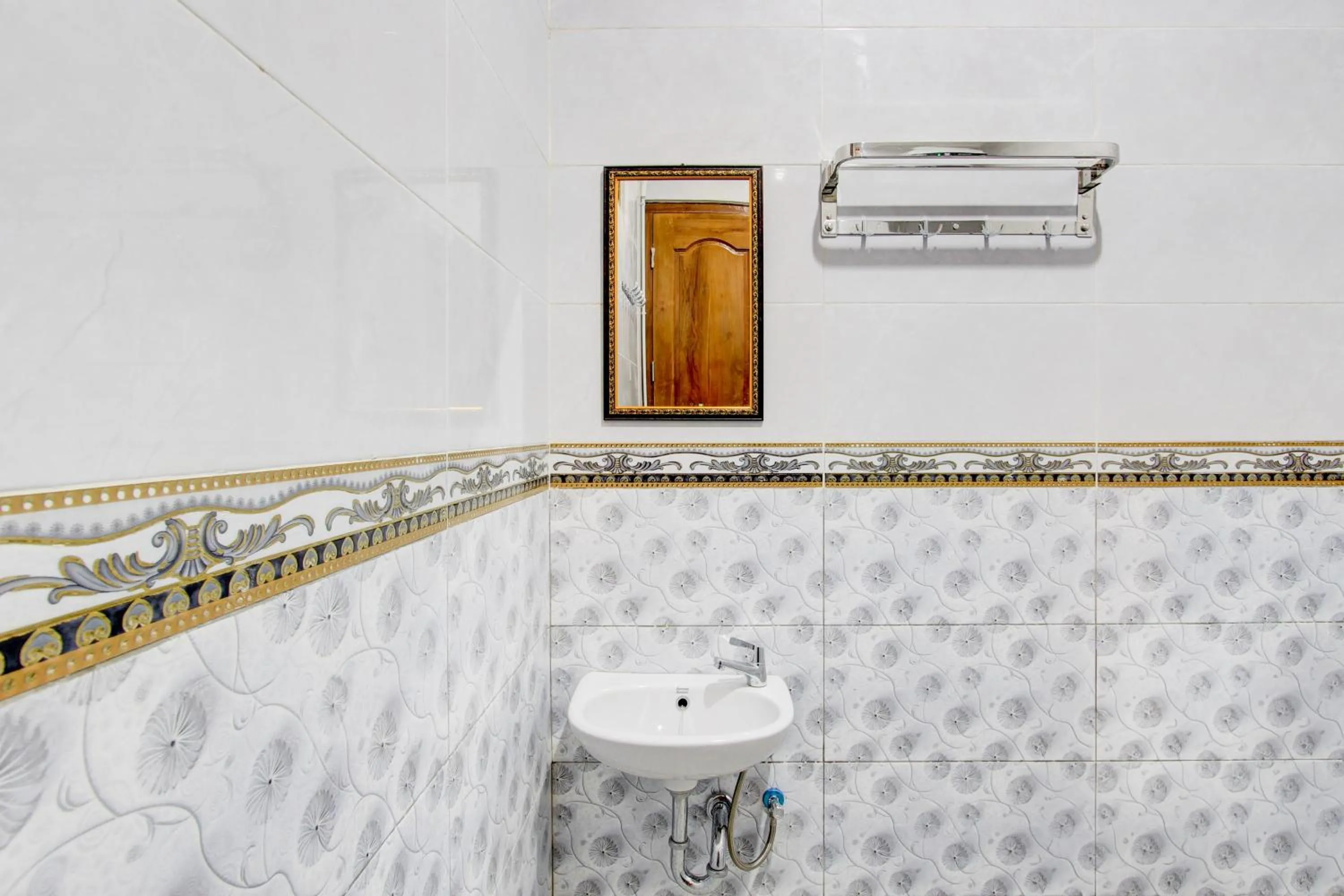 Bathroom in Collection O 94154 Puri Gusti Ayu