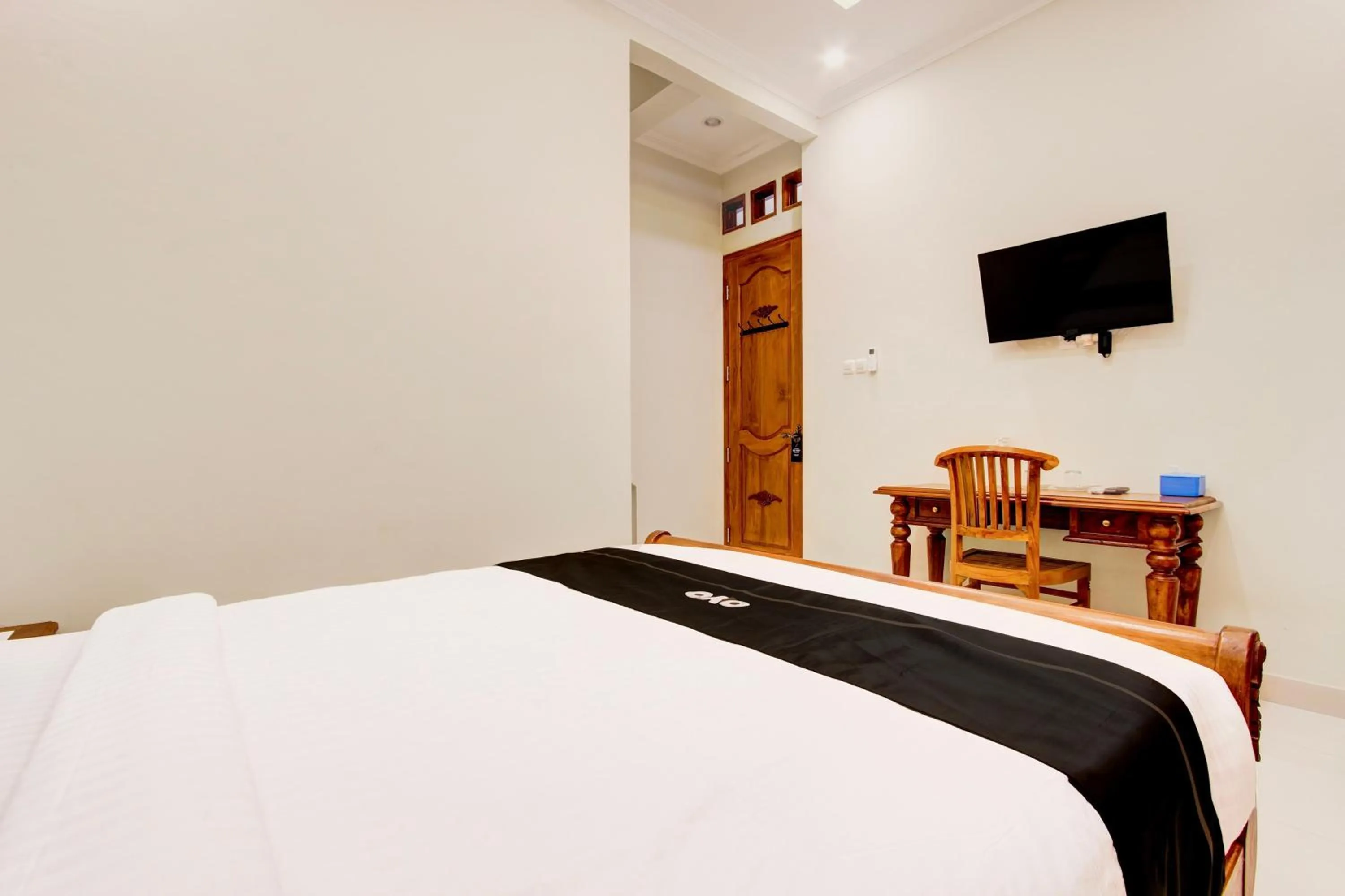 Bedroom, Bed in Collection O 94154 Puri Gusti Ayu