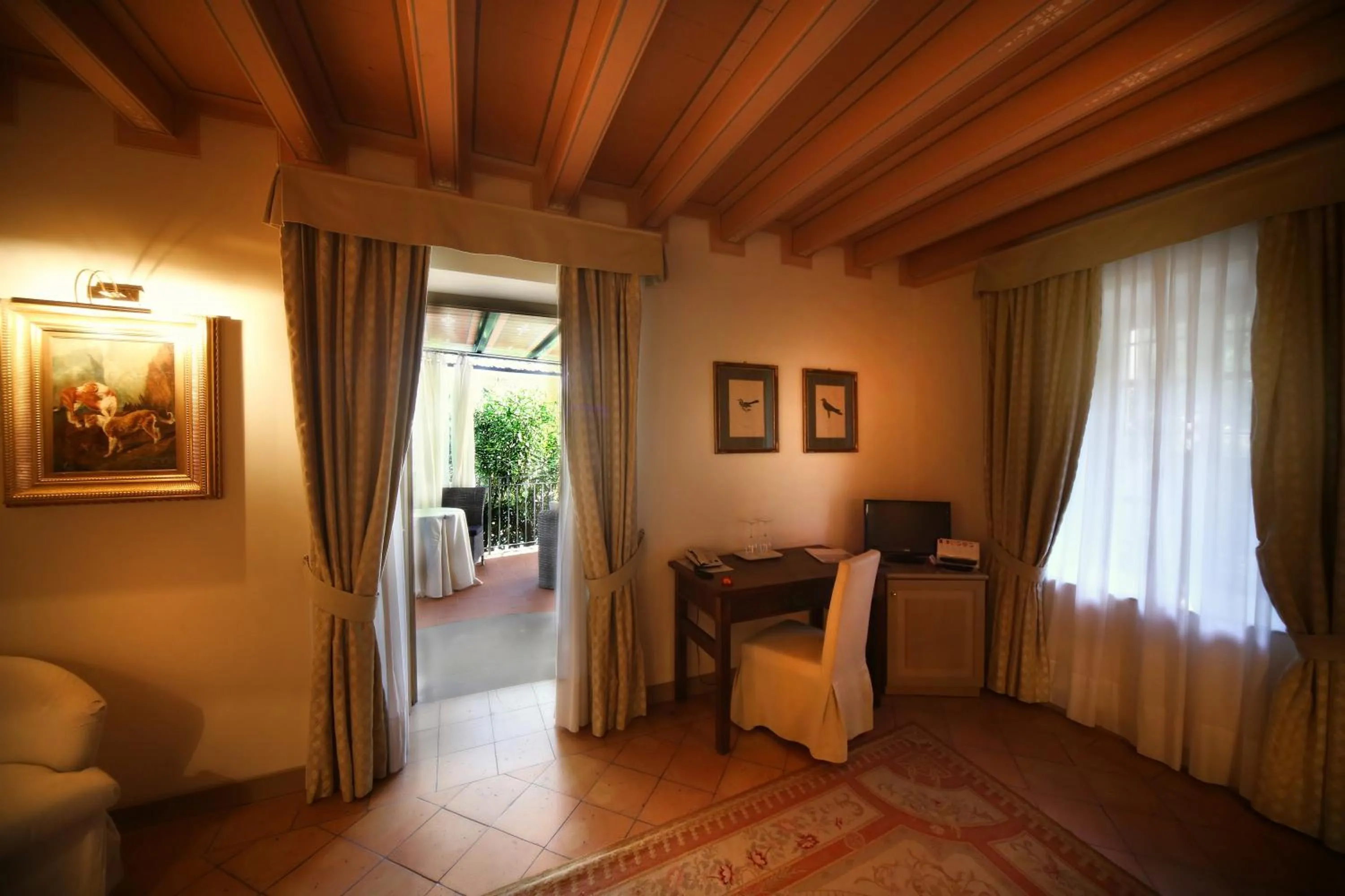 Living room in Romantik Hotel Relais Mirabella Iseo