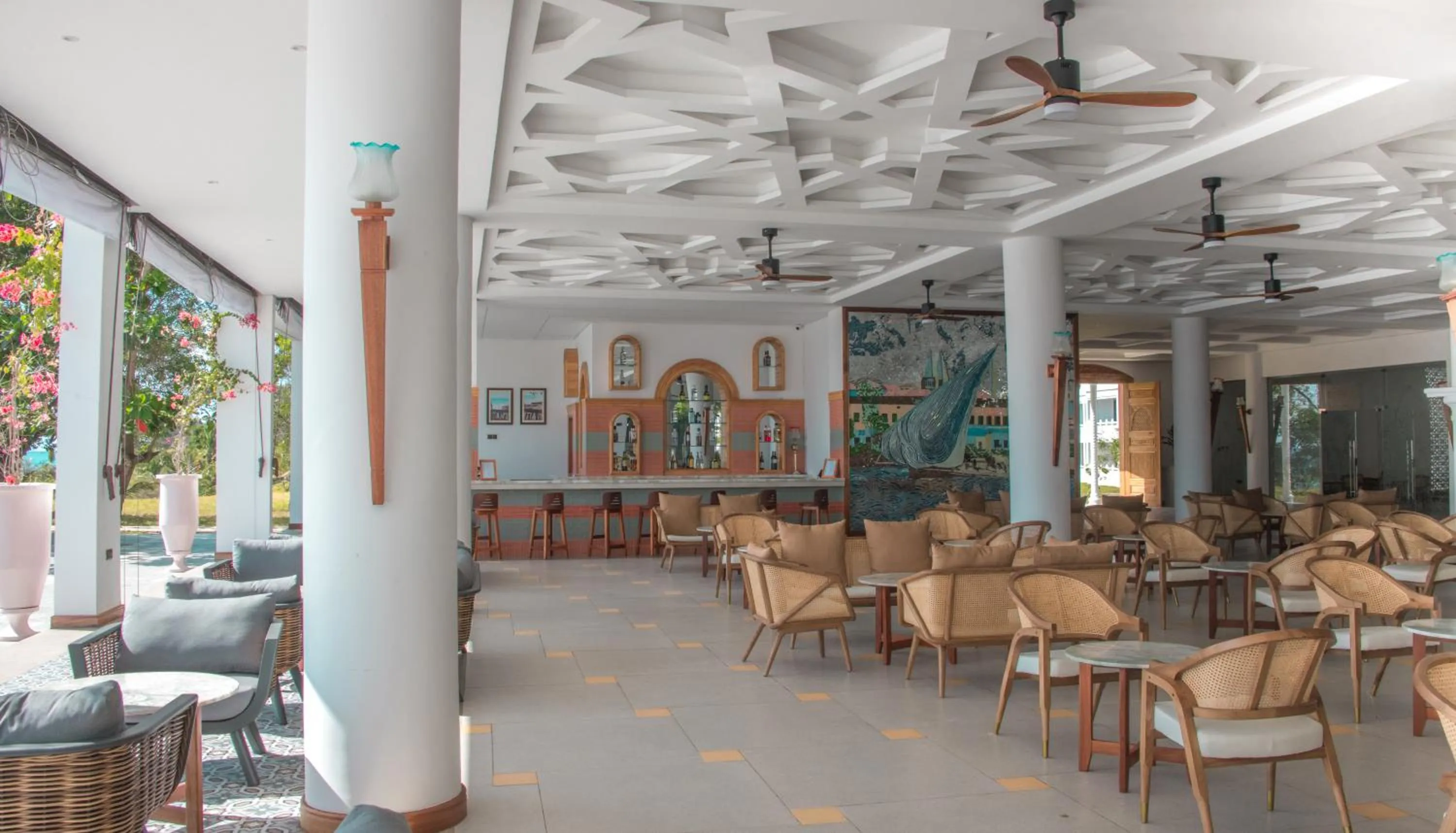 Restaurant/places to eat in Shukran Palace