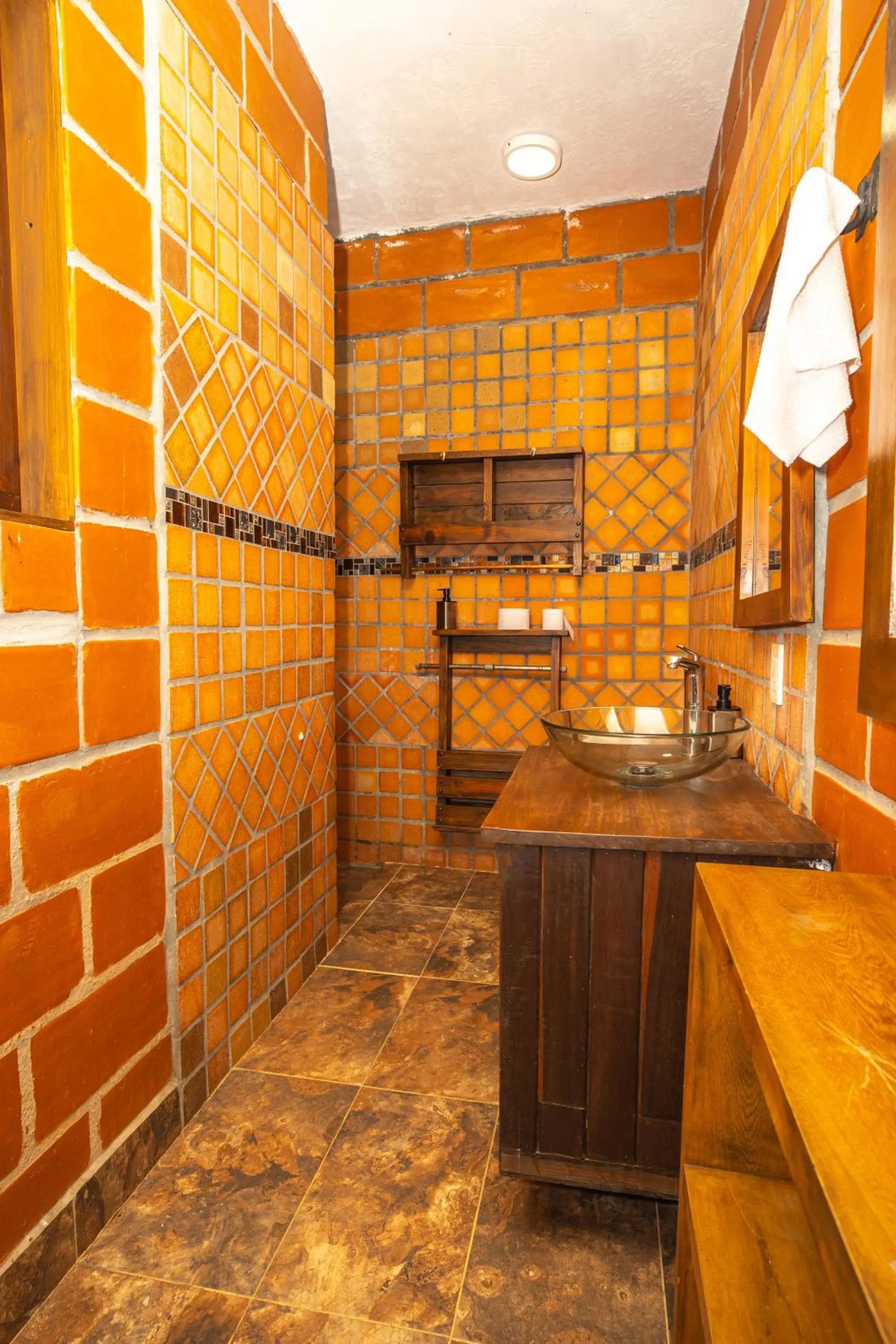 Toilet in Hotel Spa Bliss Guatape