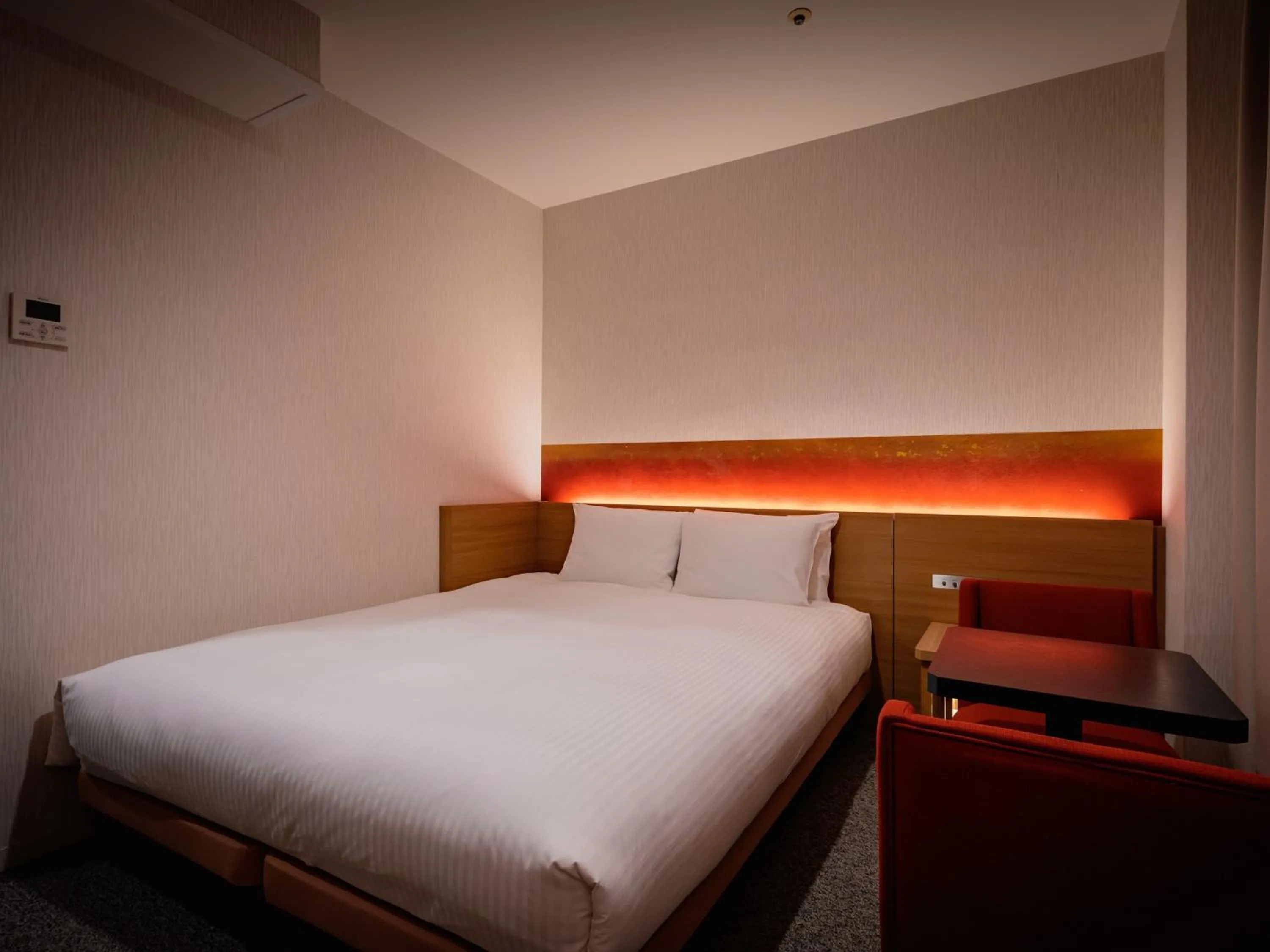 Photo of the whole room, Bed in Loisir Hotel Classic Garden Kyoto Sanjo