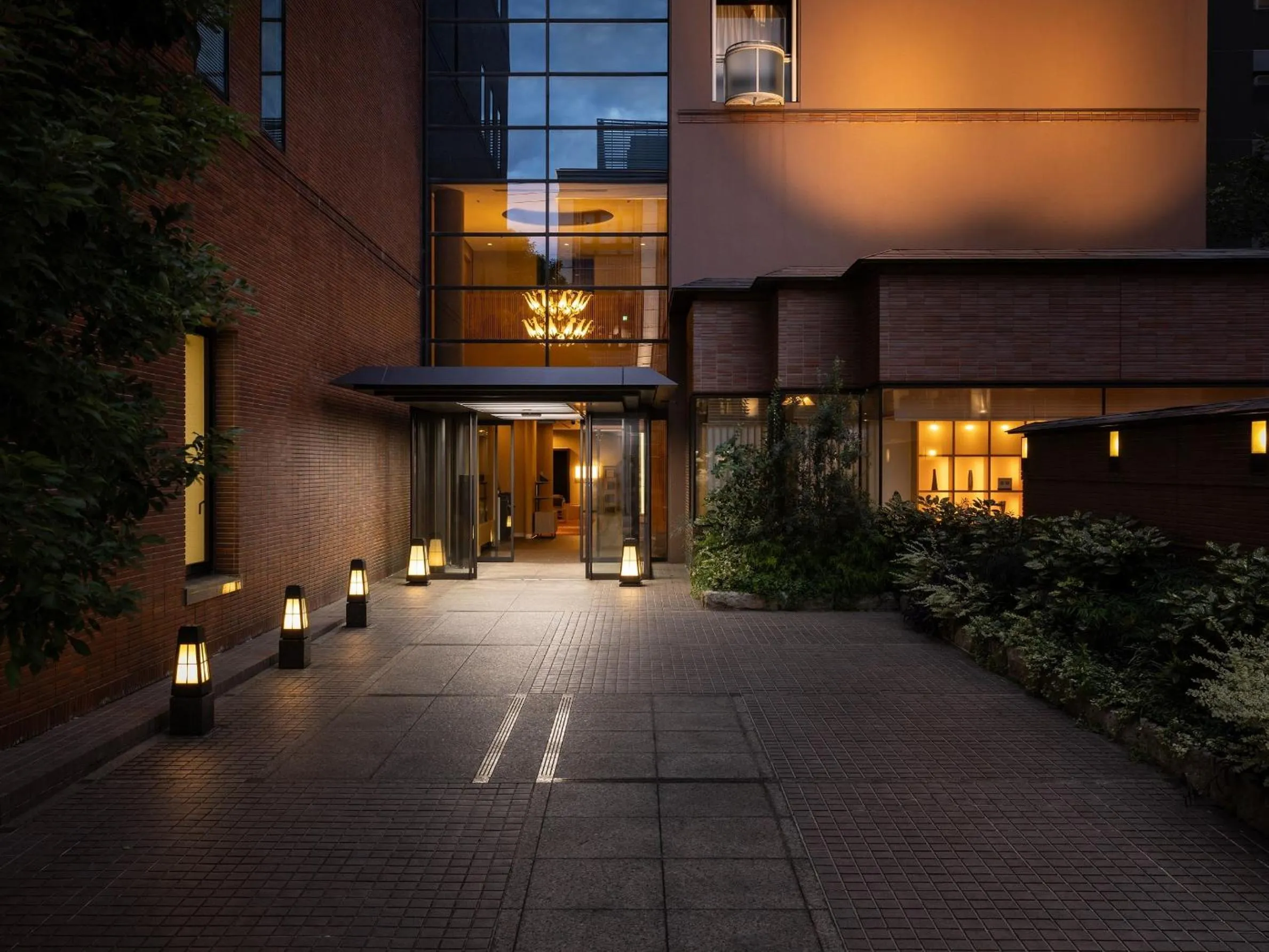 Facade/entrance in Loisir Hotel Classic Garden Kyoto Sanjo