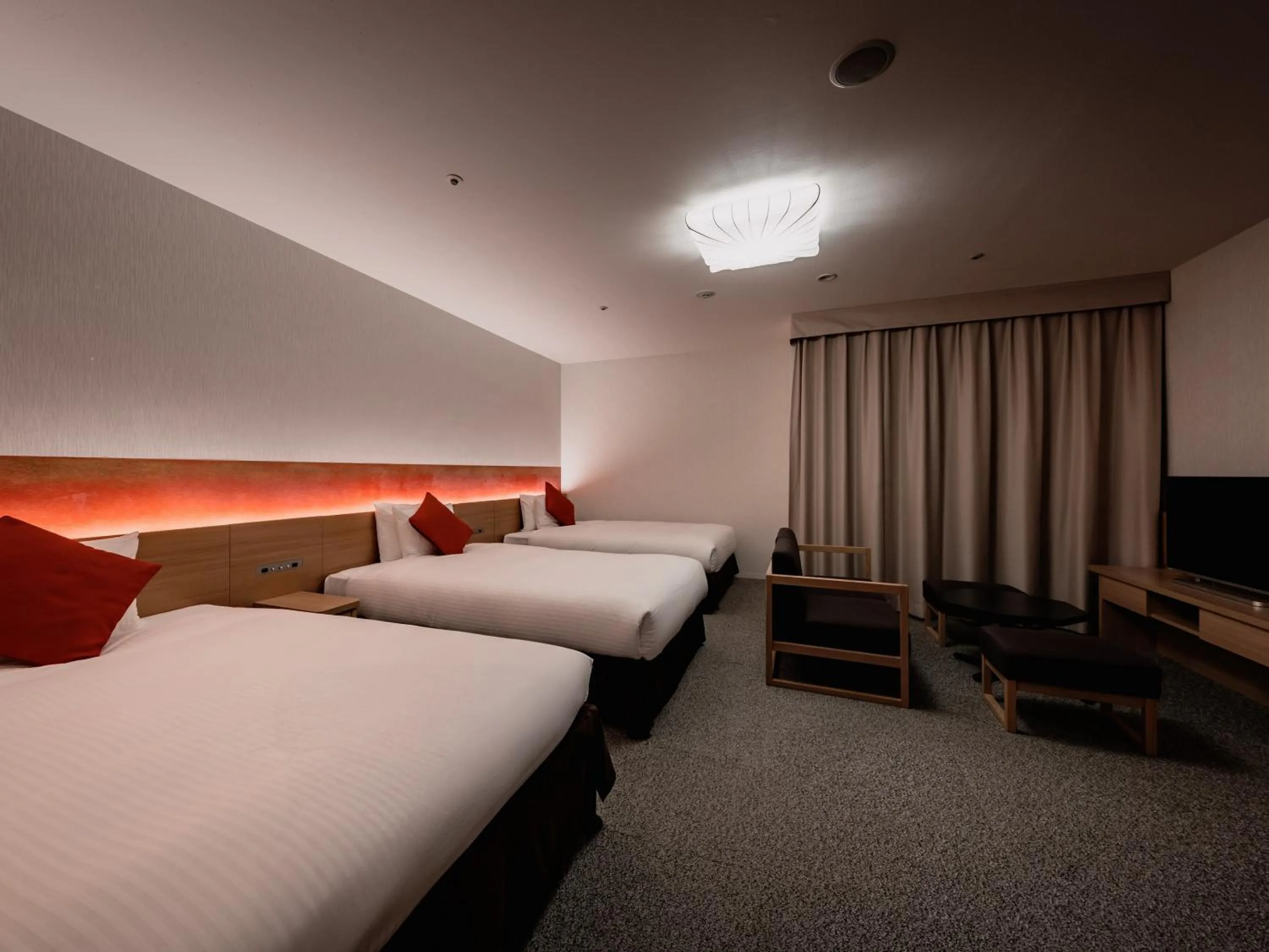 Photo of the whole room, Bed in Loisir Hotel Classic Garden Kyoto Sanjo