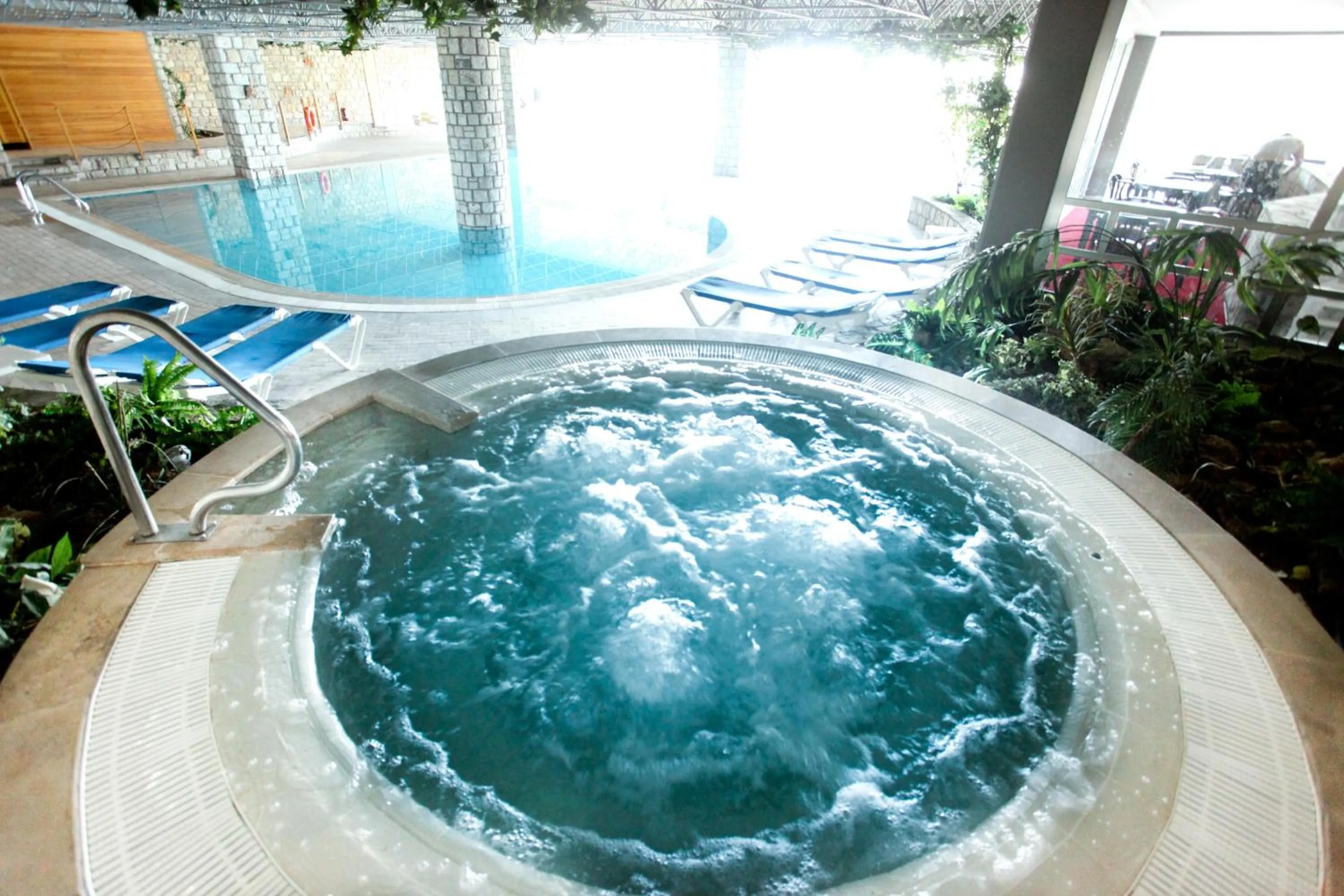 Hot Tub in Loryma Resort Hotel
