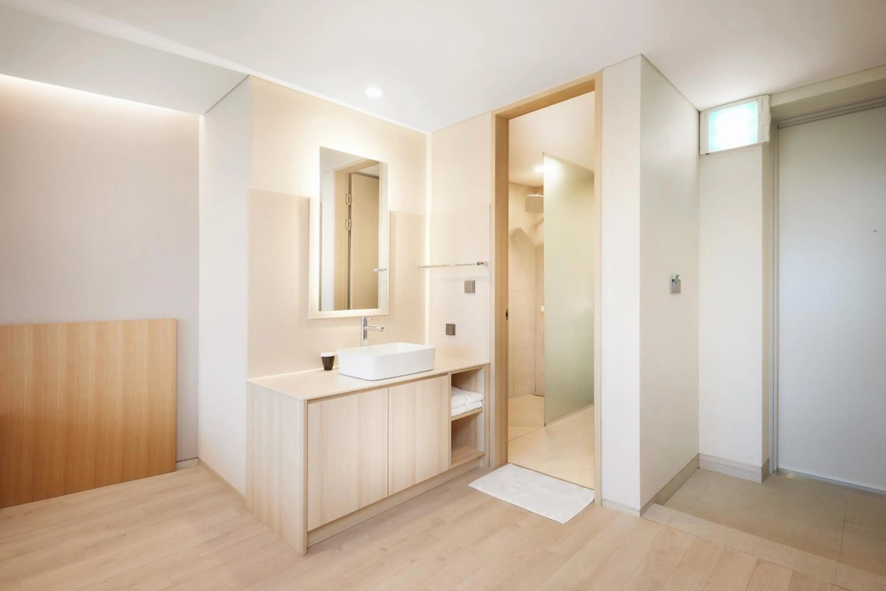 Shower in Belle Fore Resort