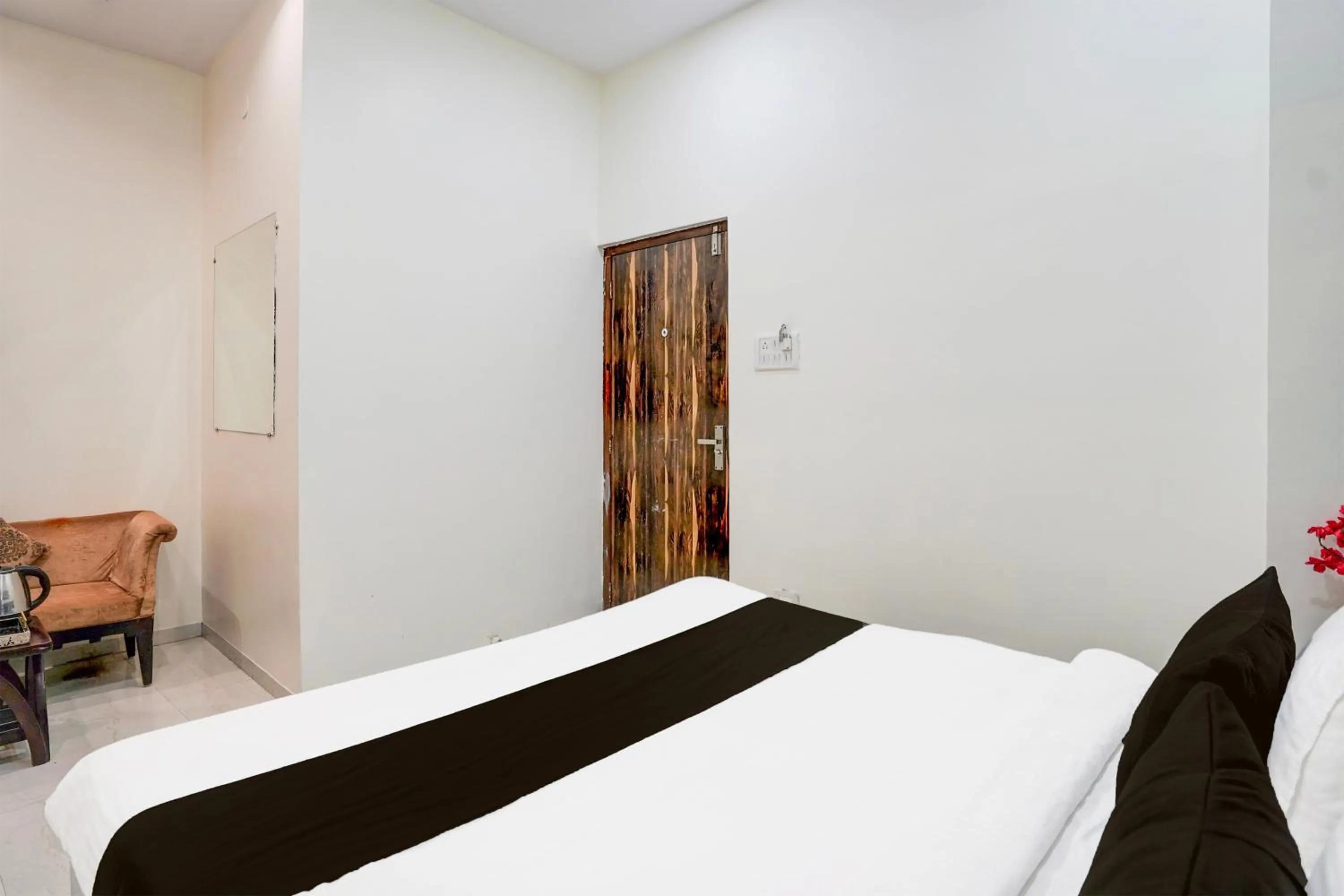 Bedroom, Bed in Super Hotel O Itwari Railway Station Formerly Hotel Prime