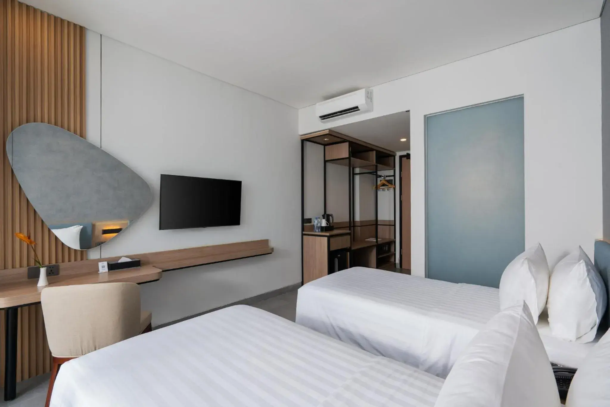 Superior Twin Room in Laska Hotel & Resort Ciletuh Superior Twin Room in Laska Hotel & Resort Ciletuh