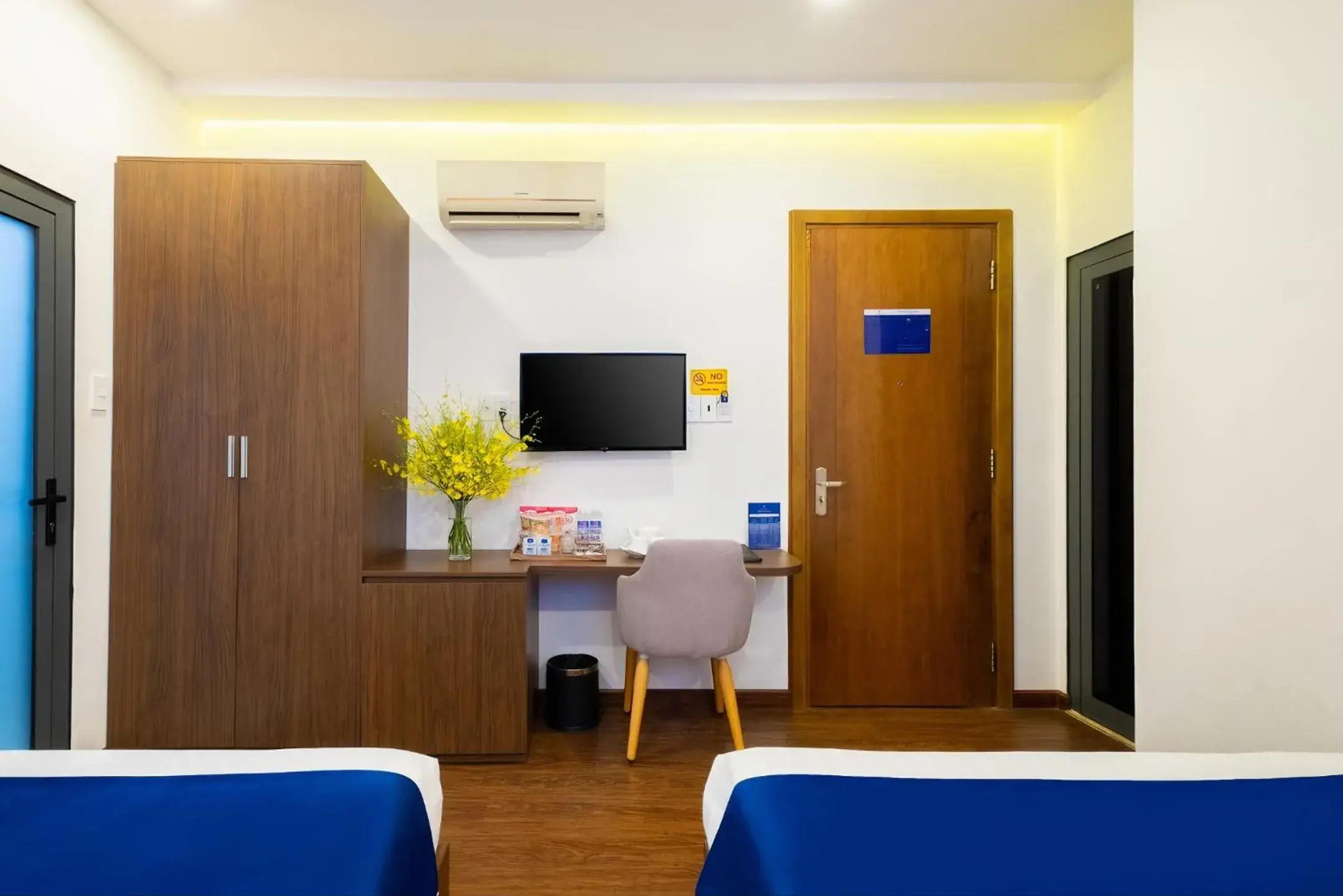 Twin Room in Sandals Hotel Twin Room in Sandals Hotel