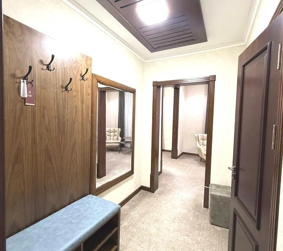 Bed in Reikartz Qarshi