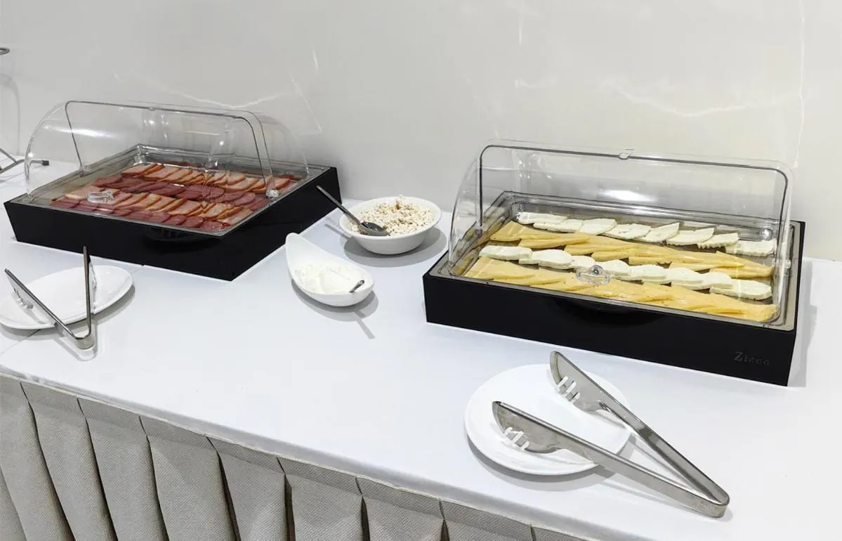 Restaurant/places to eat in Reikartz Qarshi