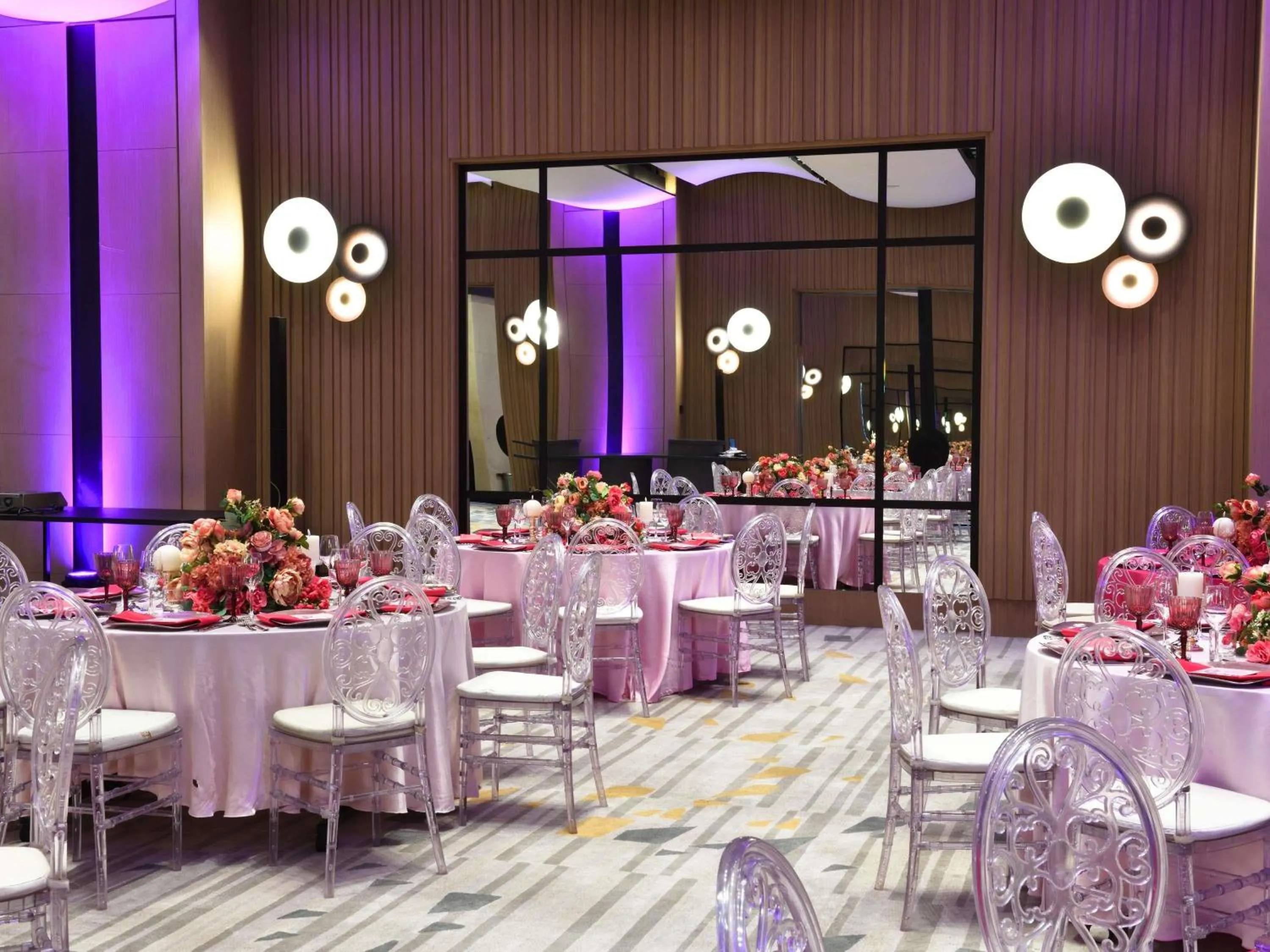 Meeting/conference room in Novotel Abidjan Marcory