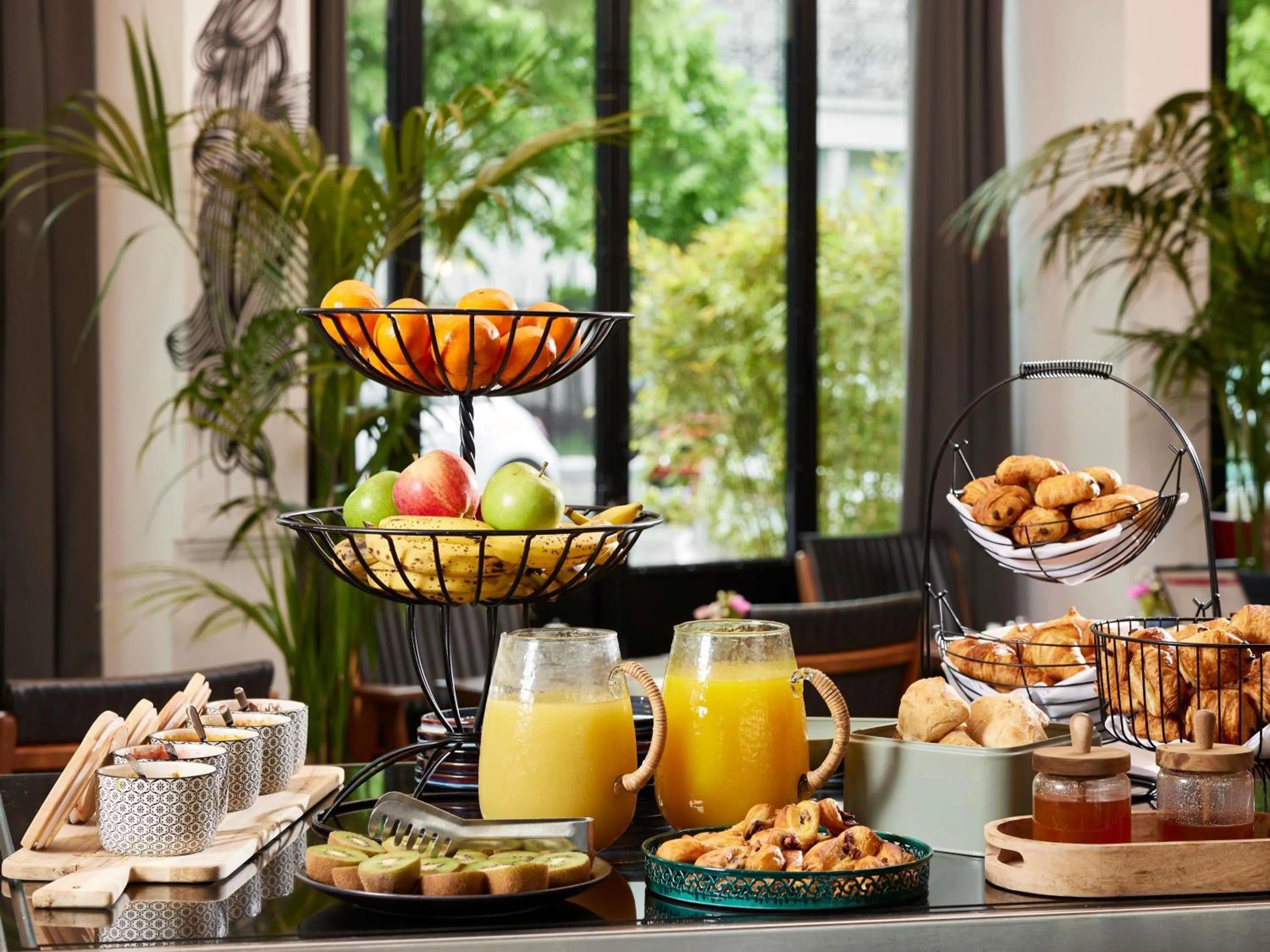 Breakfast in Athens Capital Suites-MGallery Collection