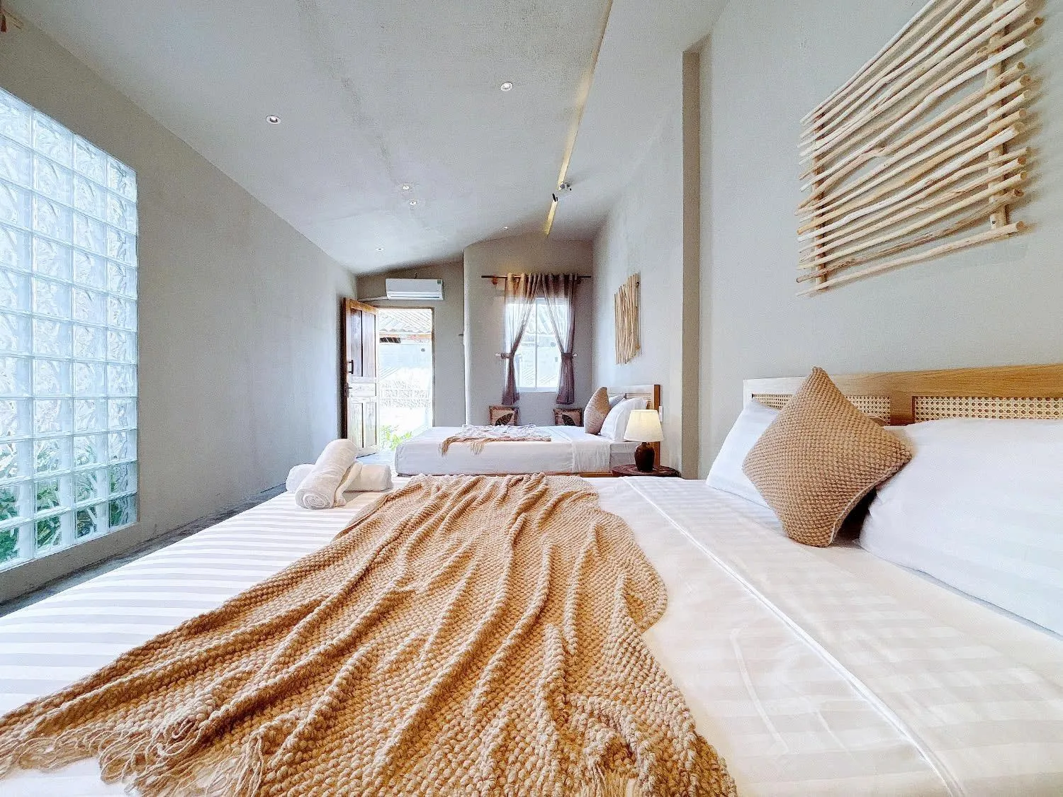 Bed in Emerald Beach Homestay