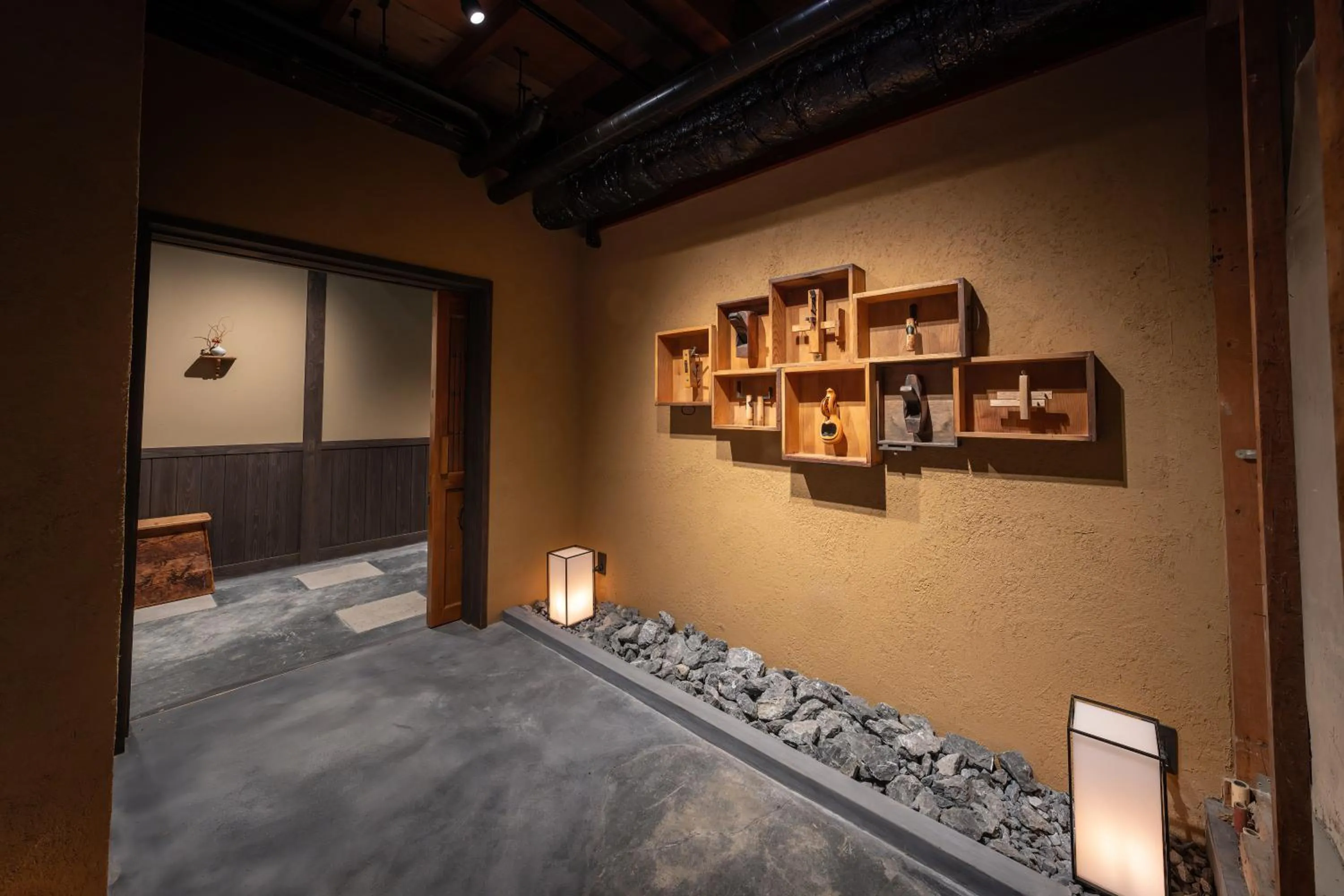 Property building in Nazuna Kyoto Higashi Honganji