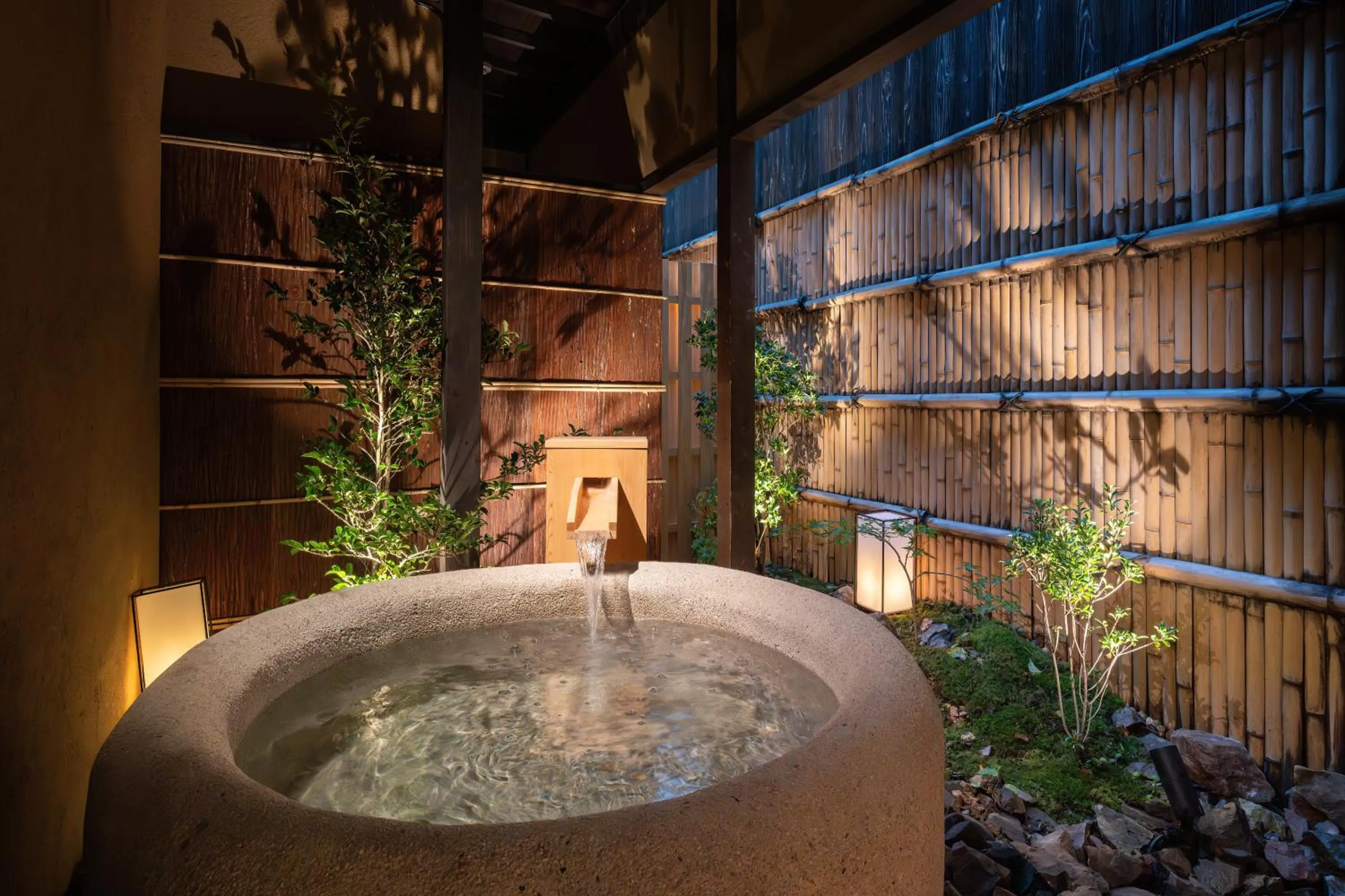 Nazuna Kyoto Higashi Honganji