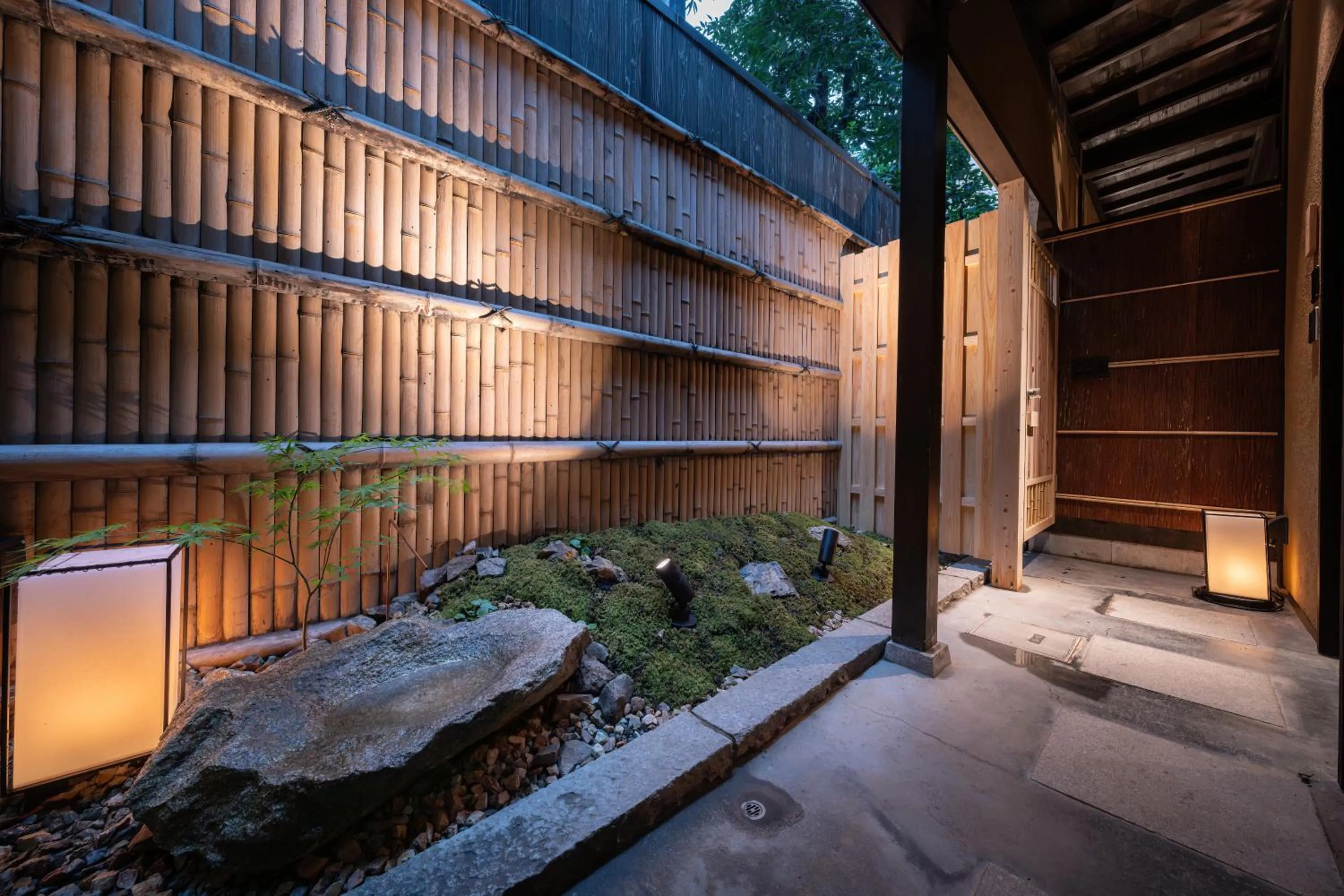 Nazuna Kyoto Higashi Honganji