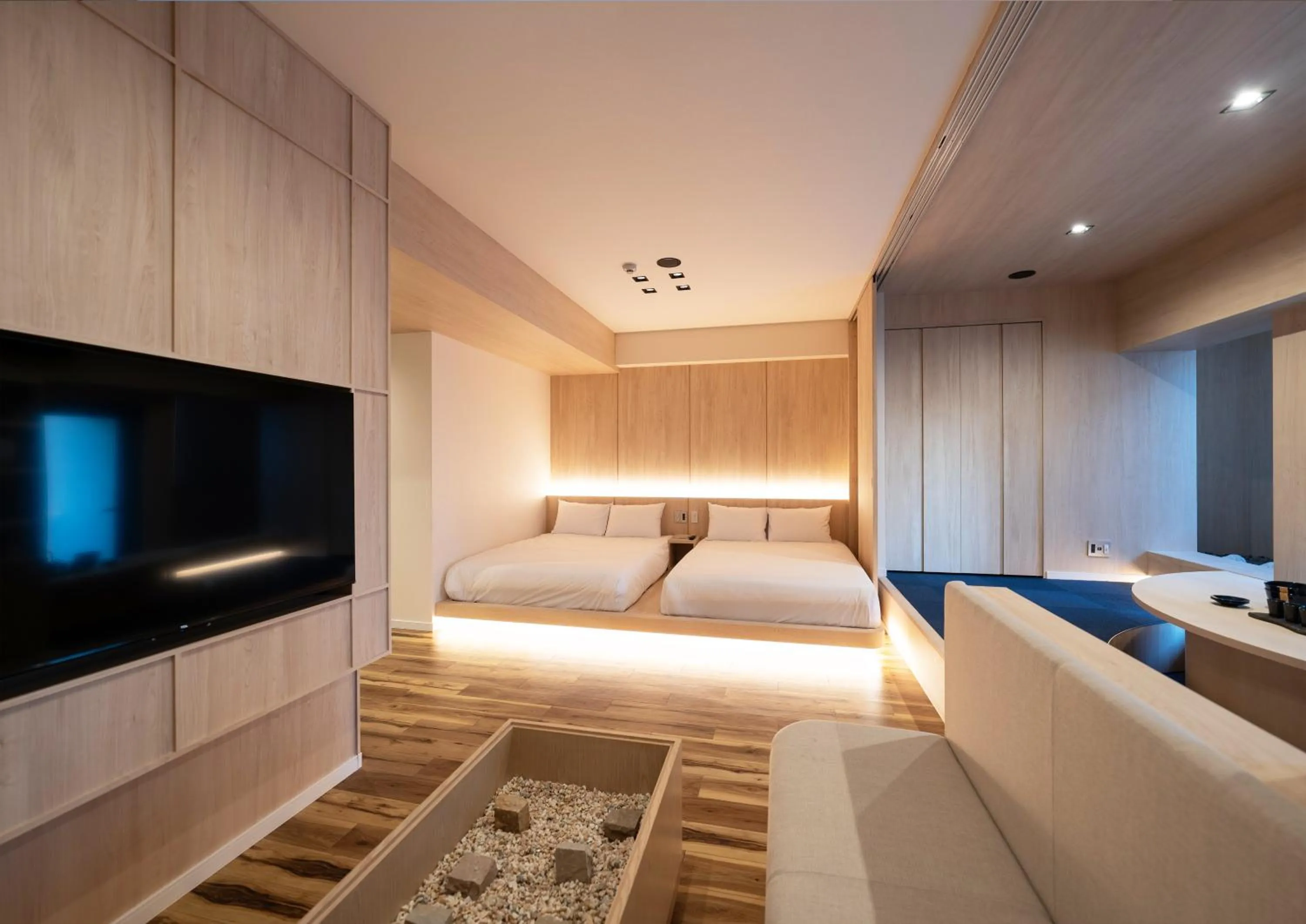 Bedroom, Bed in UH Suite Namba Station