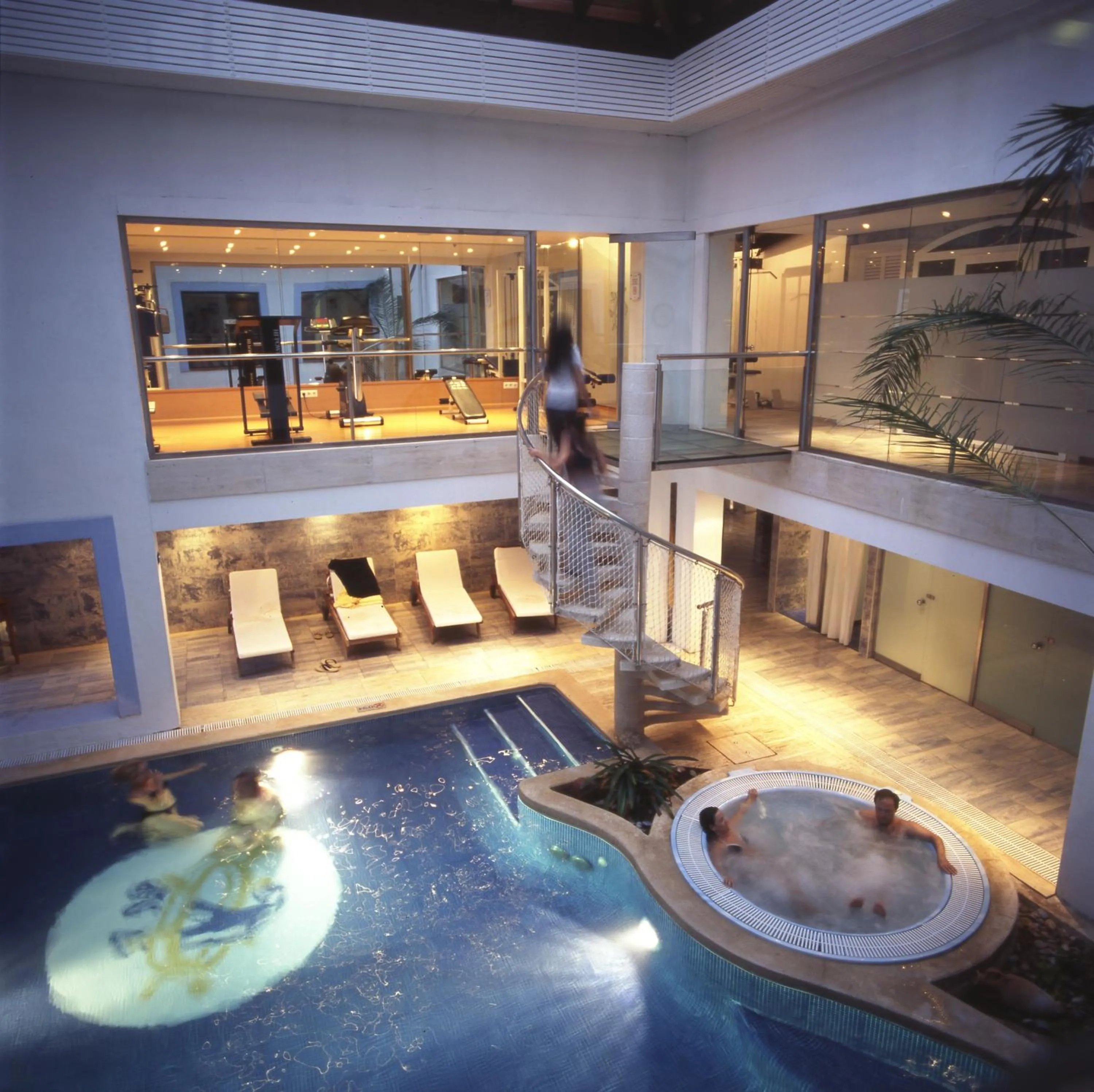 Fitness centre/facilities in Botel Alcudiamar - Alojamiento para Navegantes