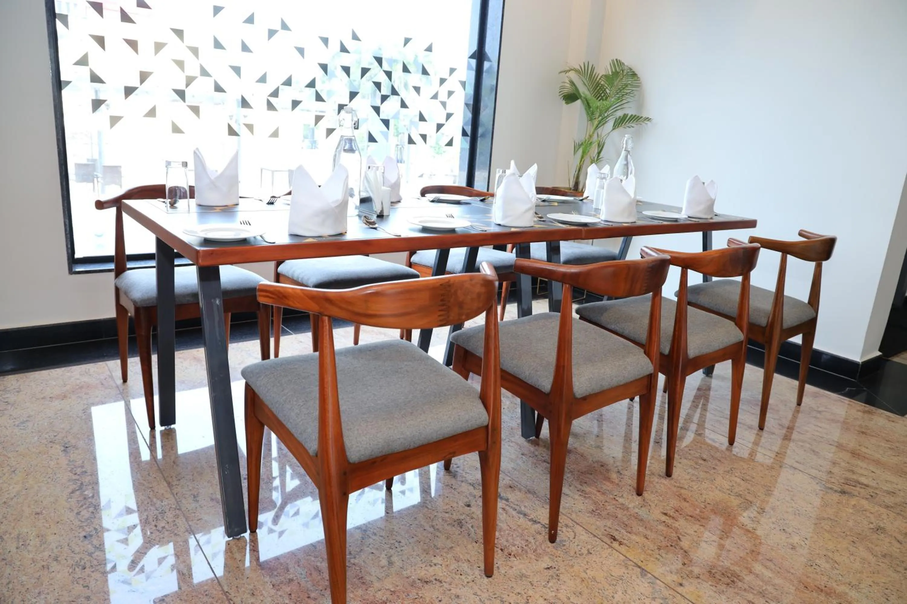 Dining area in The Citi Residenci Hotel, Banskopa