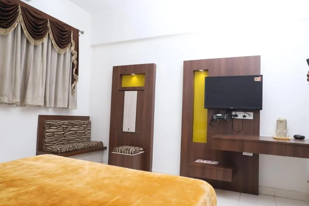 Bedroom, Bed in The Byke Embassy - Surat