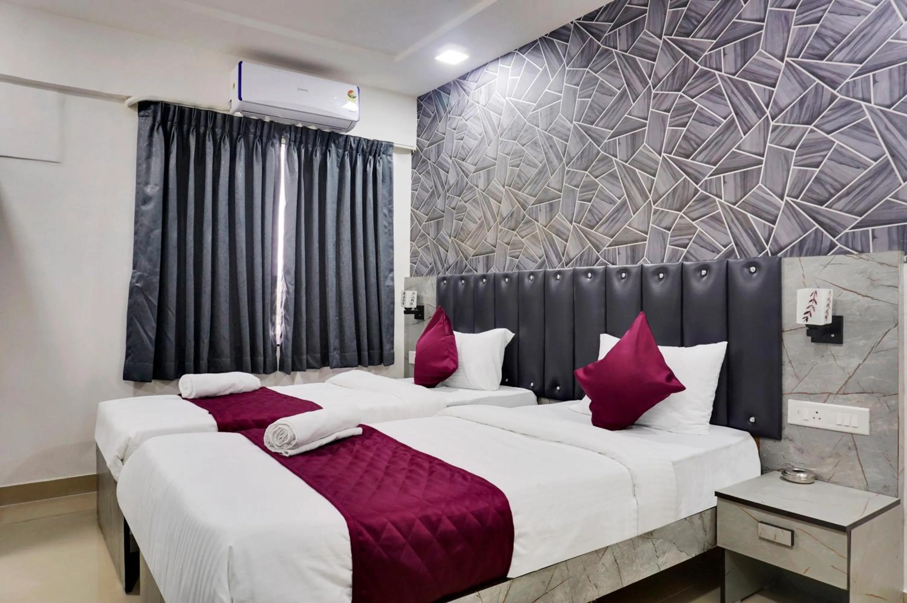 Bedroom, Bed in Hotel Orchard Park