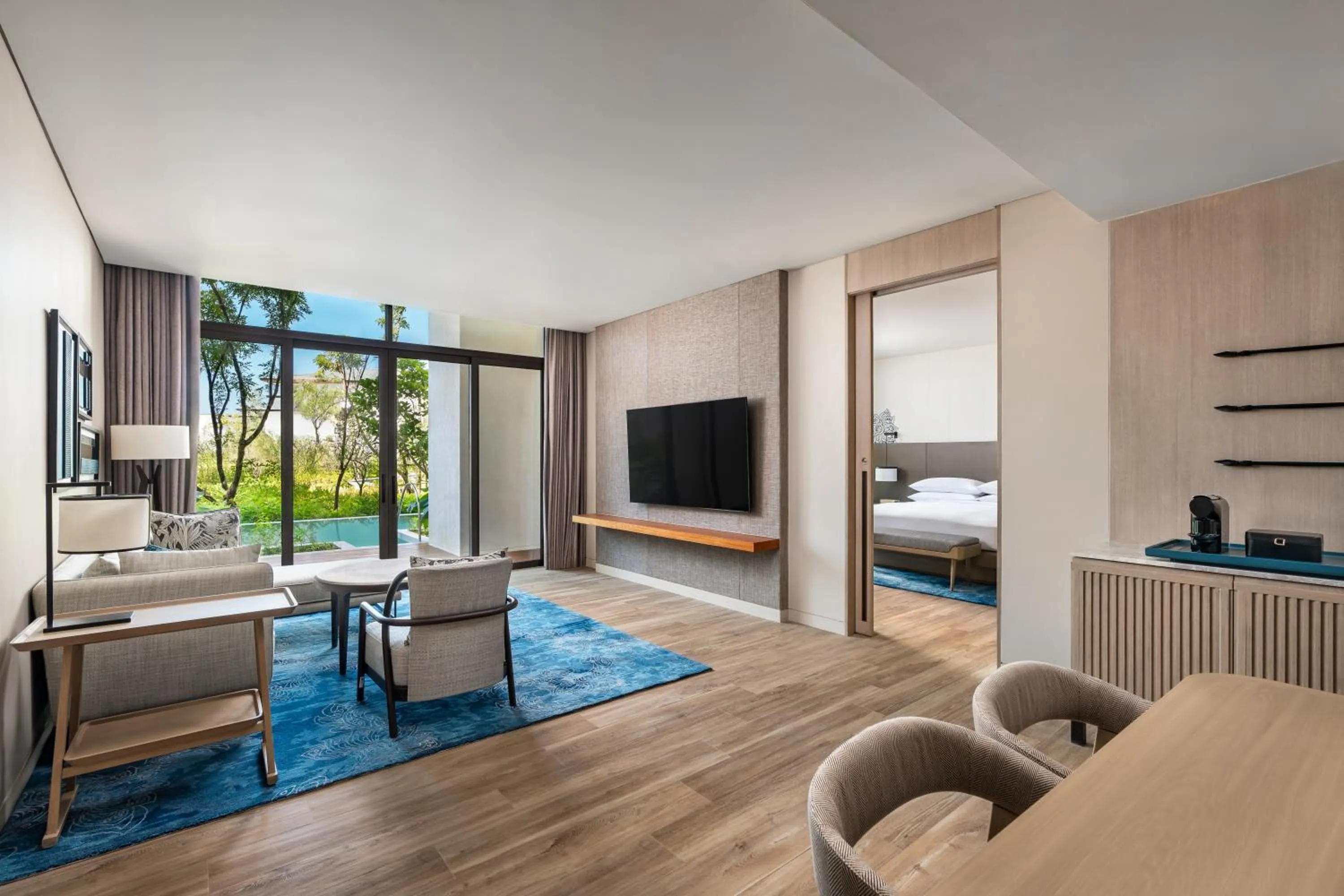 Living room, Bed in Khao Lak Marriott Beach Resort & Spa