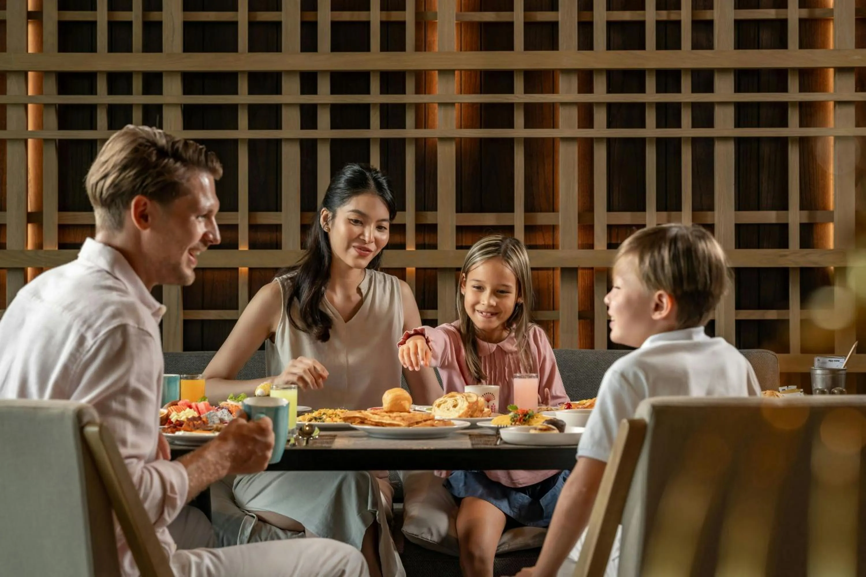 Restaurant/places to eat in Khao Lak Marriott Beach Resort & Spa