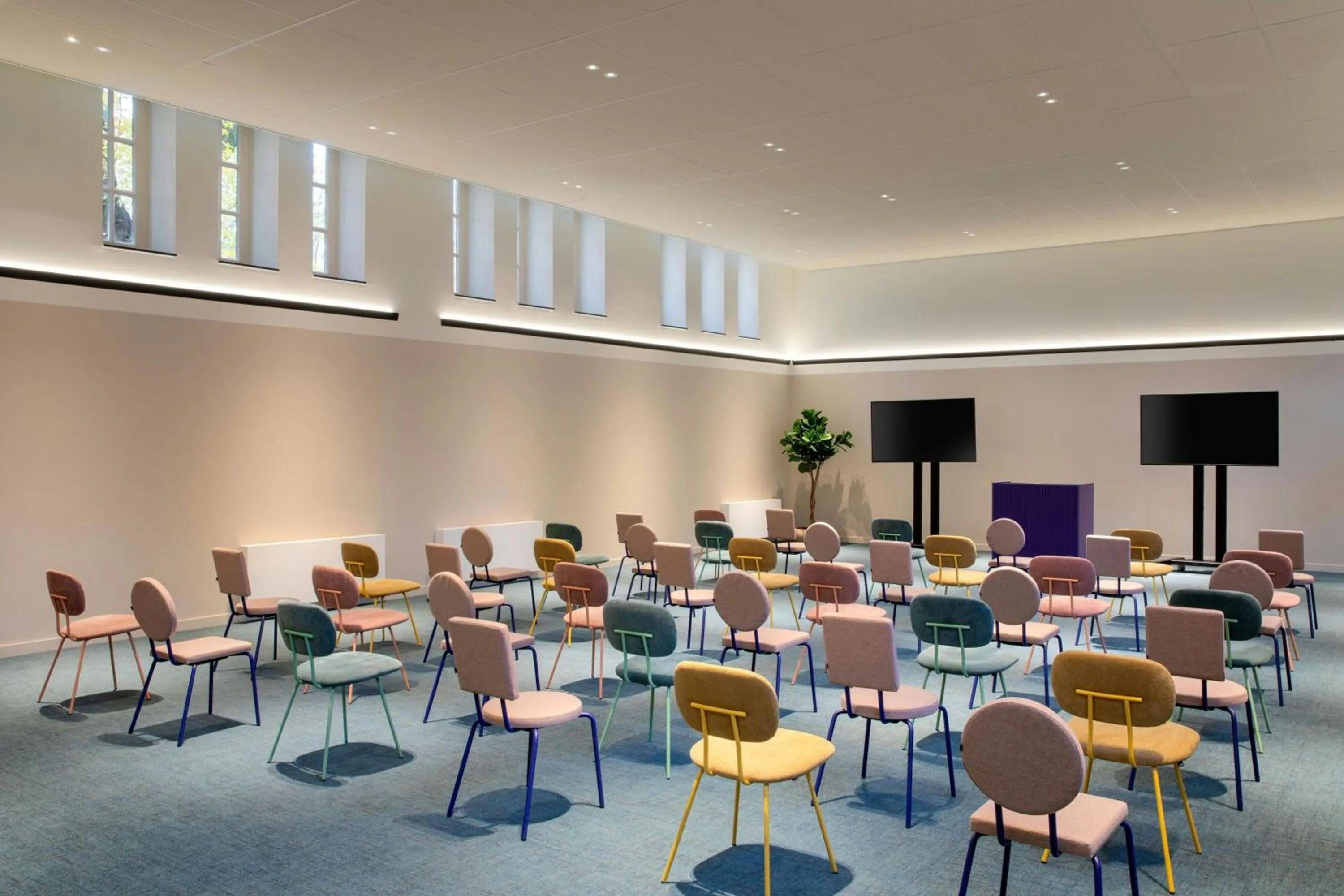 Entertainment in The Rebyl, Nijmegen, a Tribute Portfolio Hotel