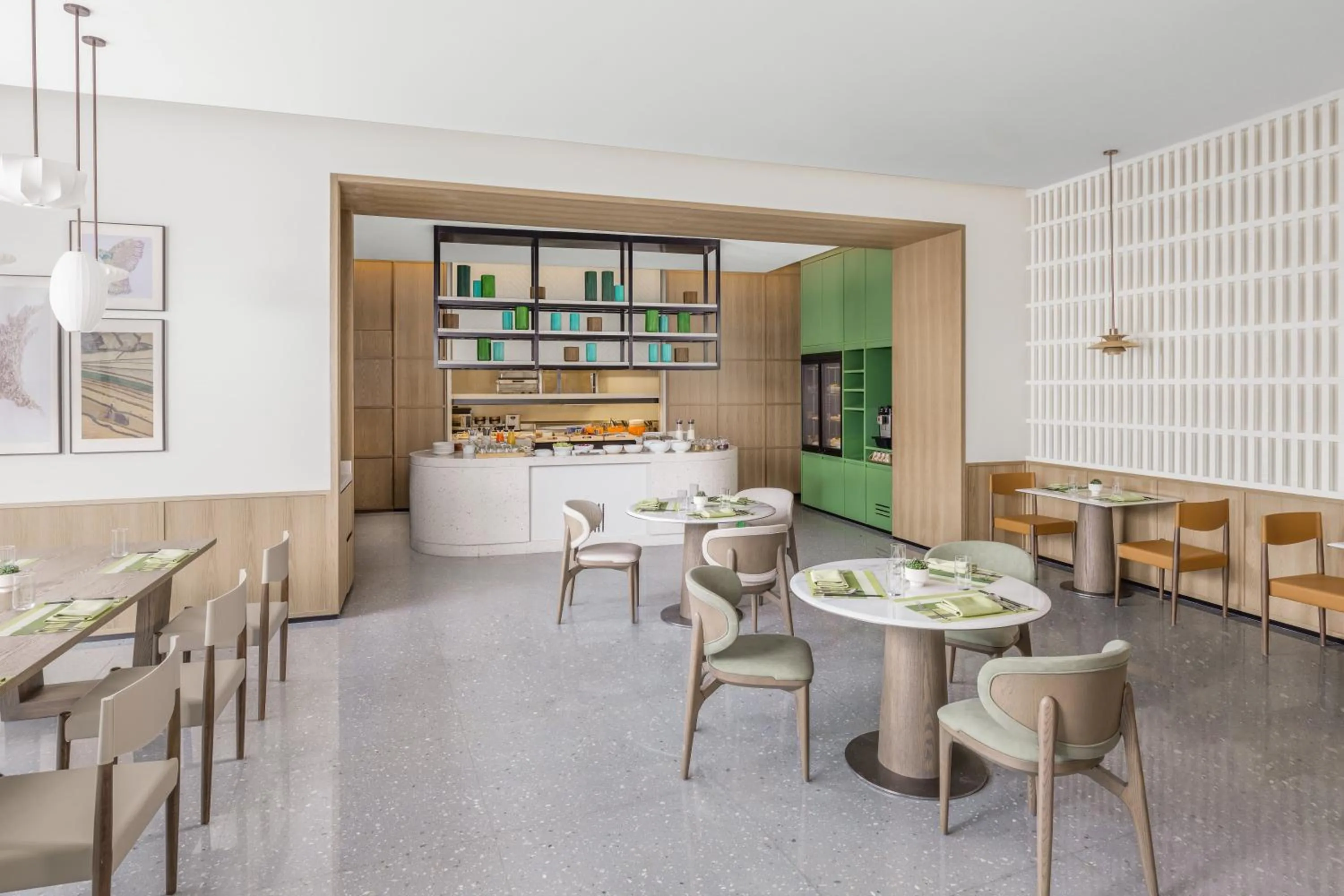 Restaurant/places to eat in Element Lishui