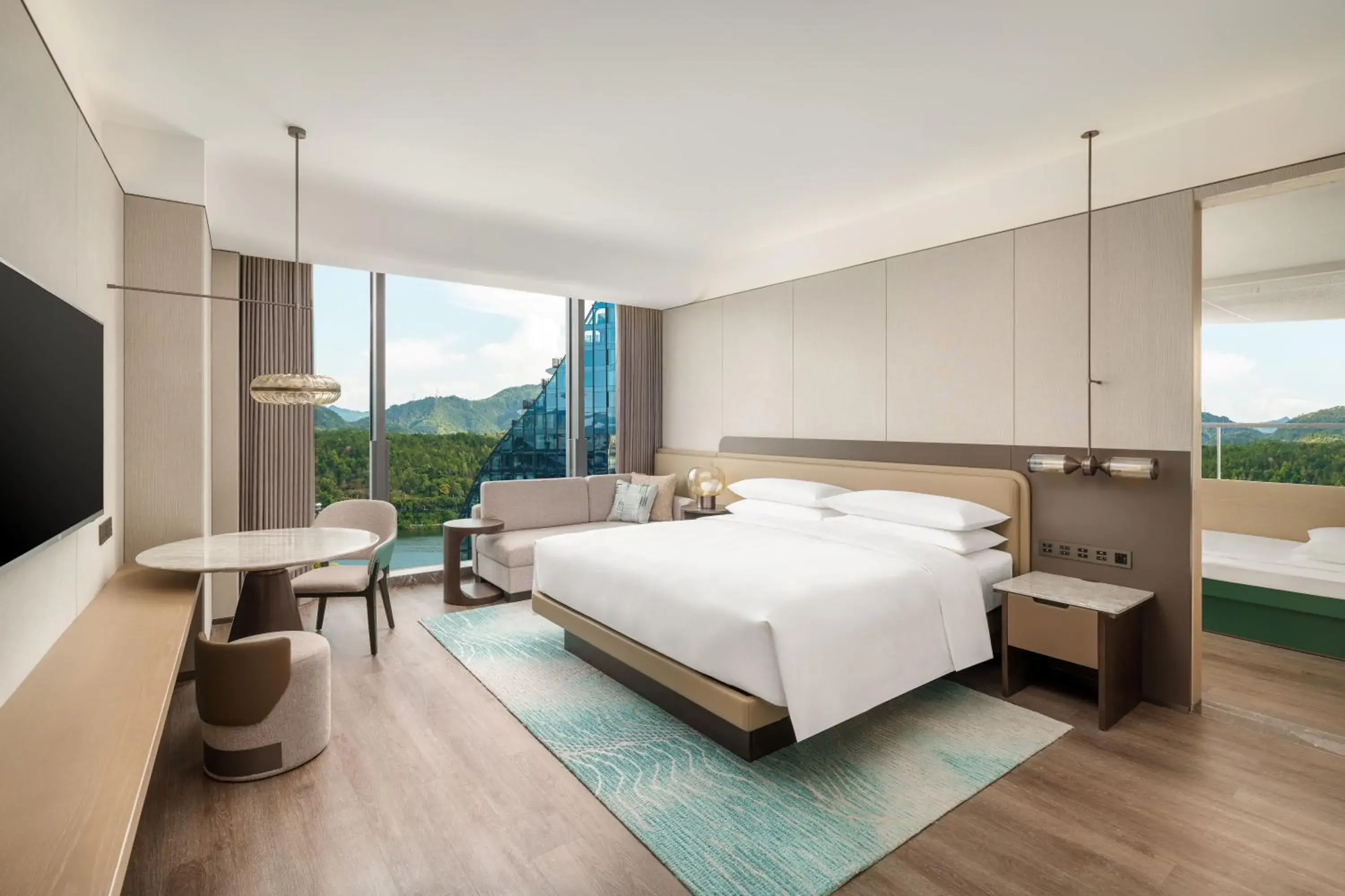 Family King Room in Lishui Marriott Hotel Family King Room in Lishui Marriott Hotel