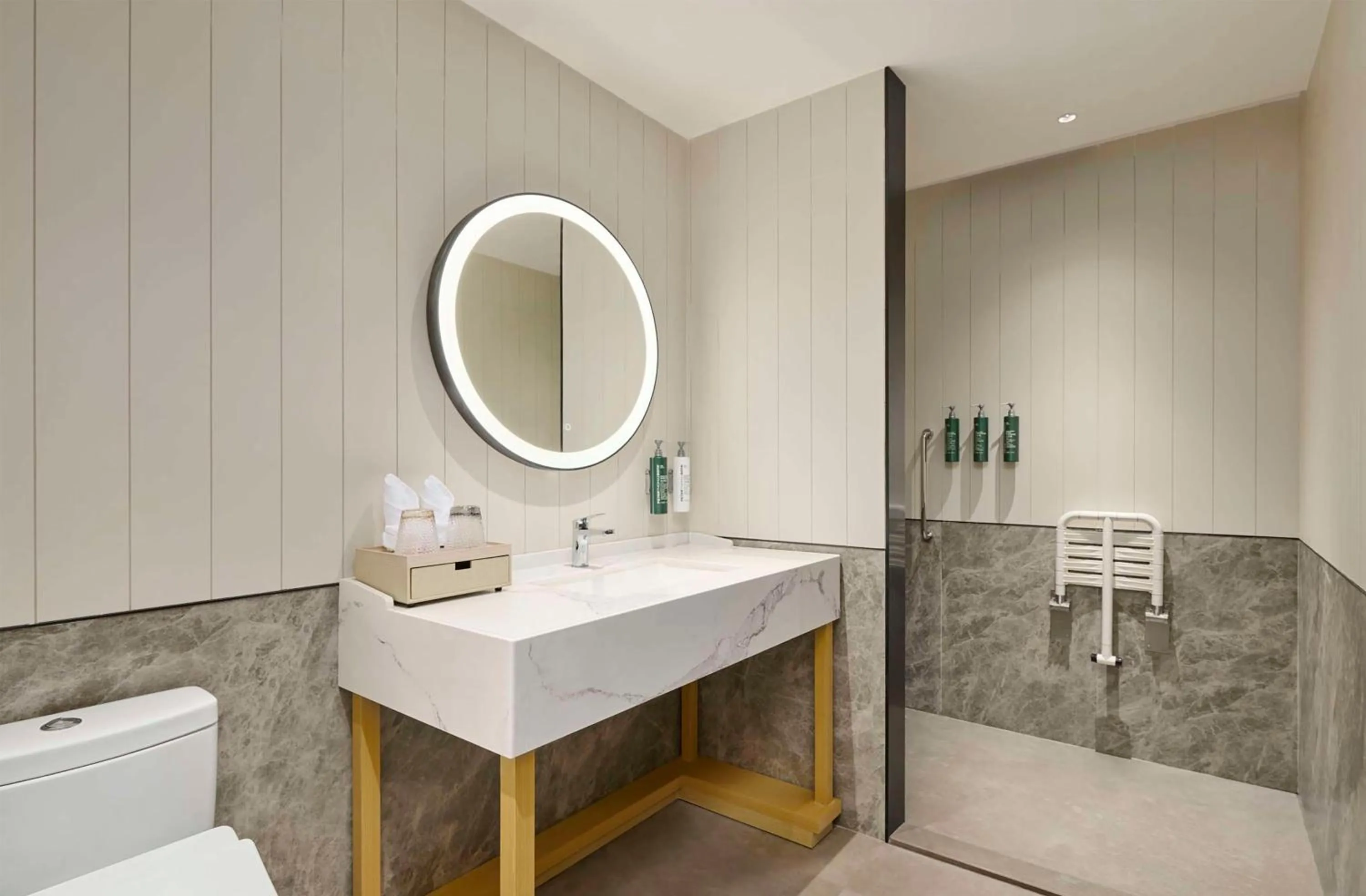 Bathroom in Hilton Garden Inn Foshan Lishui