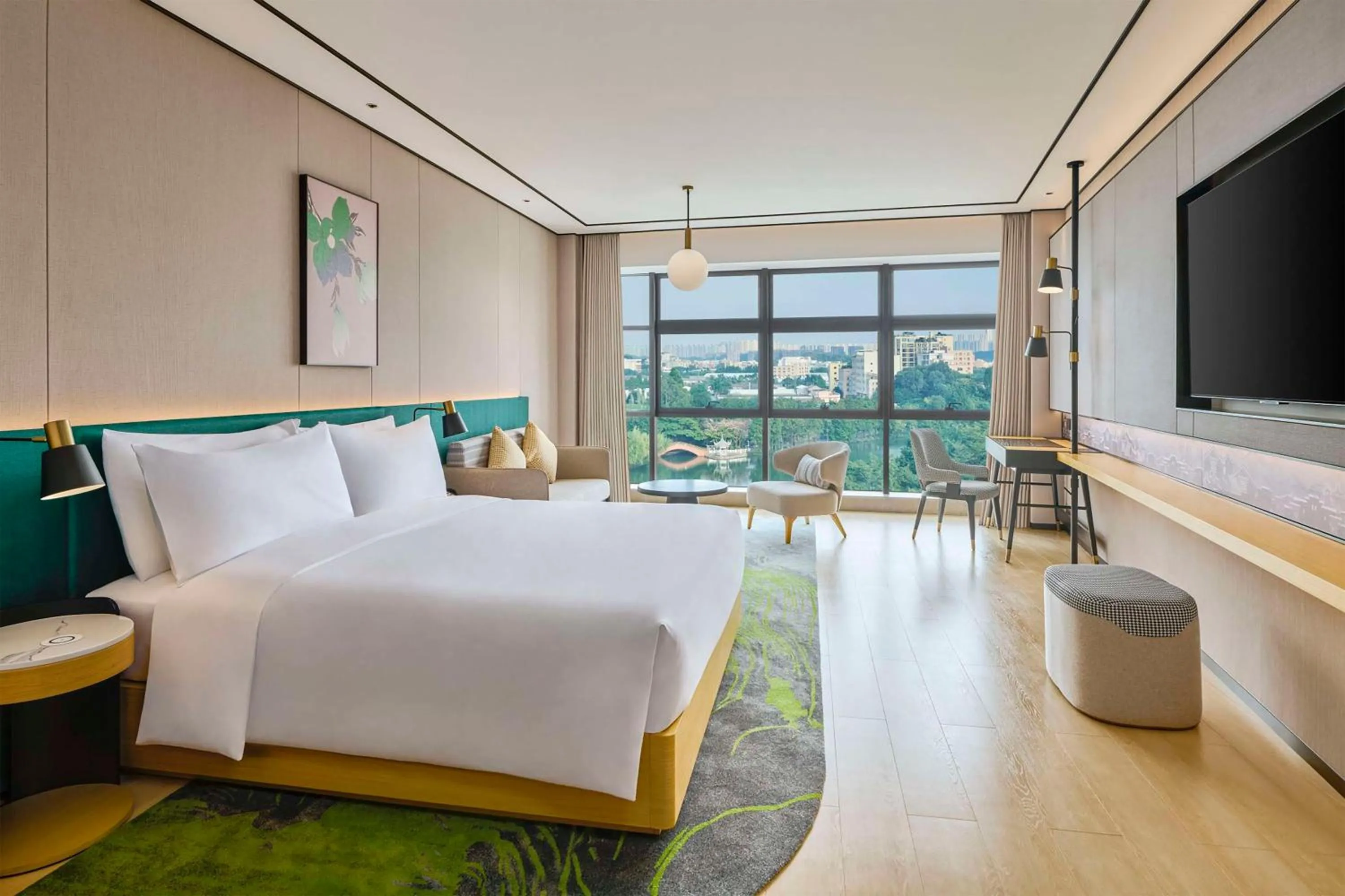 Bedroom, Bed in Hilton Garden Inn Foshan Lishui