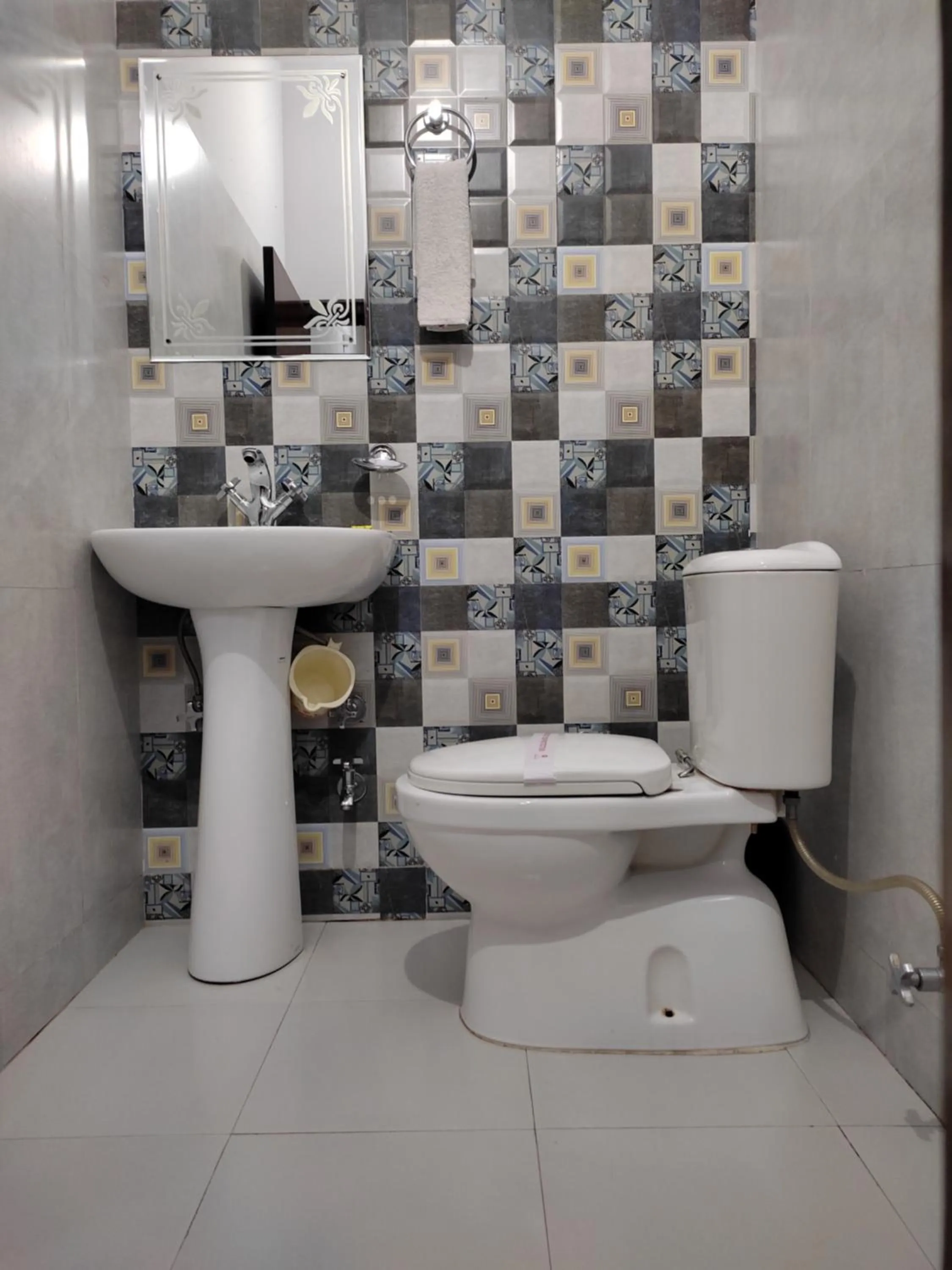 Bathroom in Hotel Krishna Ji