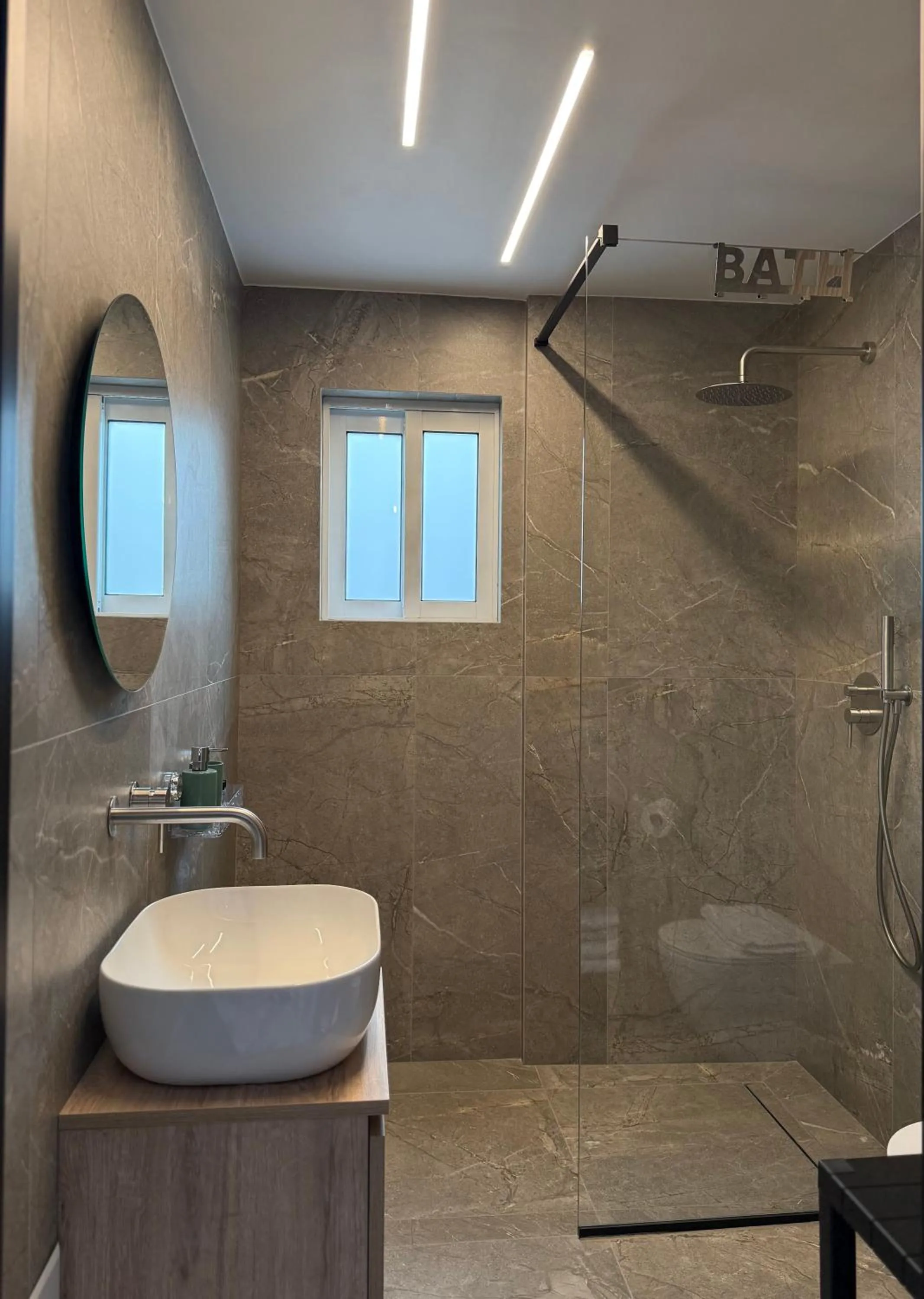 Madi Luxury Stay Patra