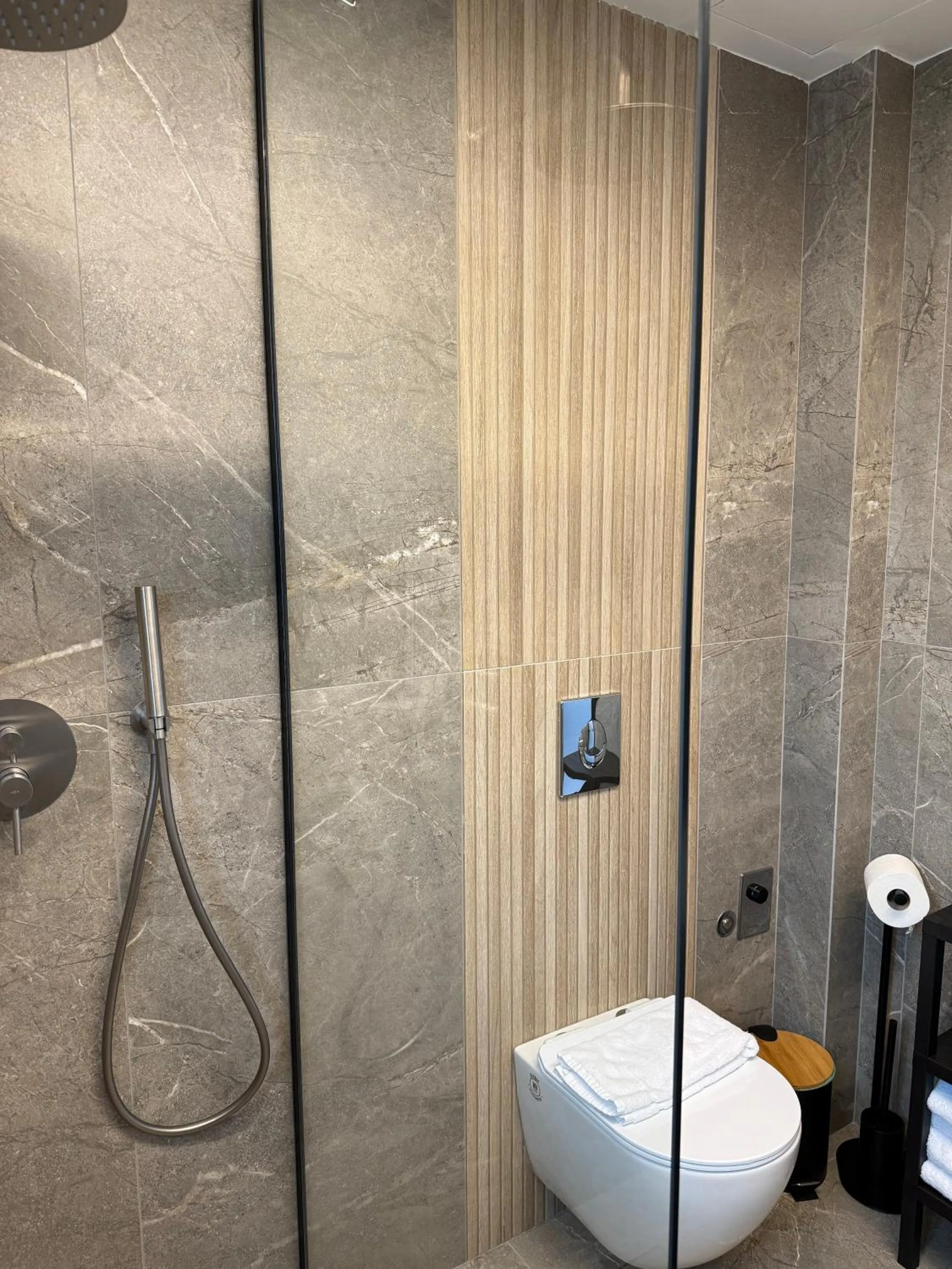 Madi Luxury Stay Patra