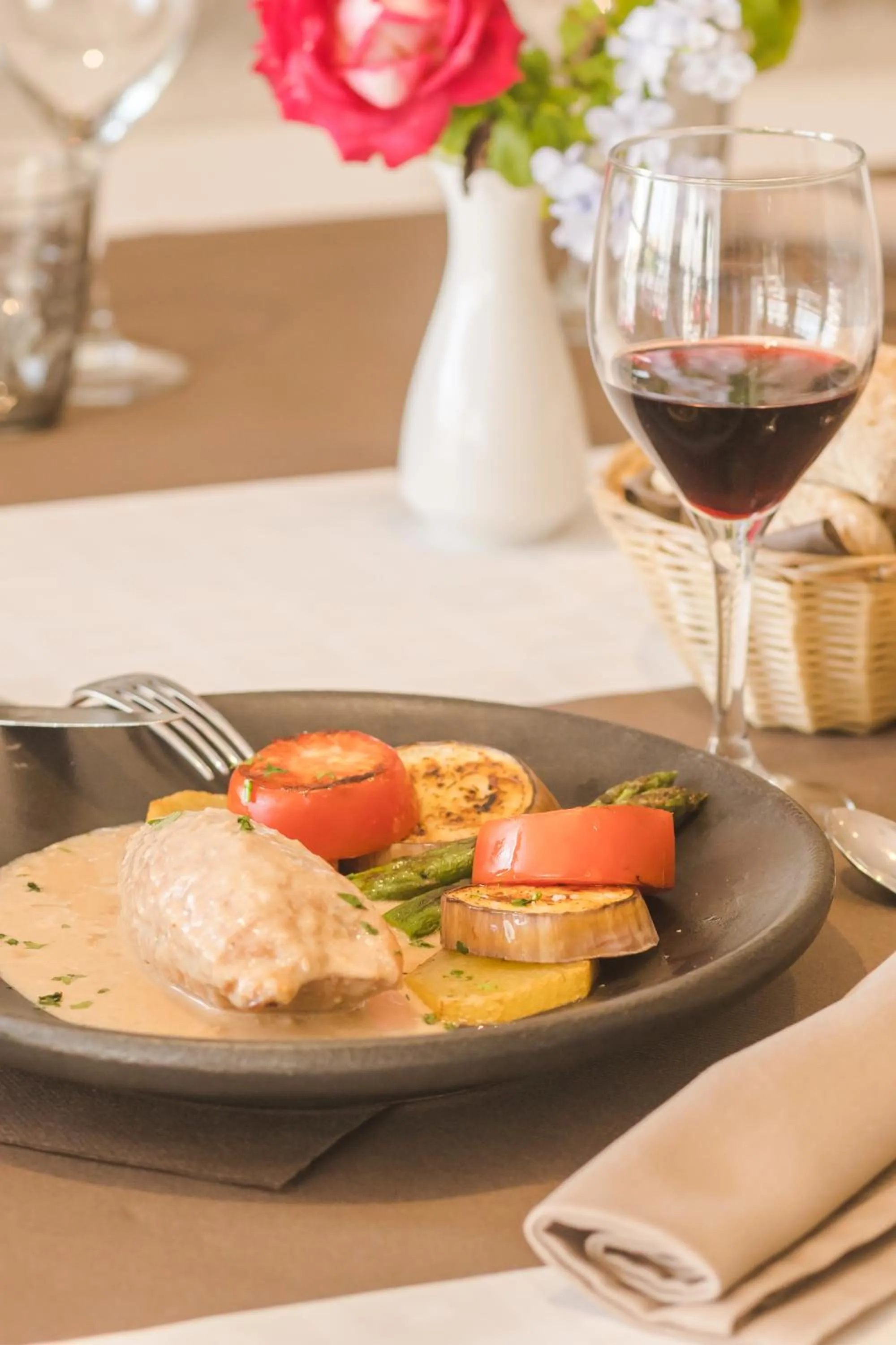 Hotel Jeni & Restaurant