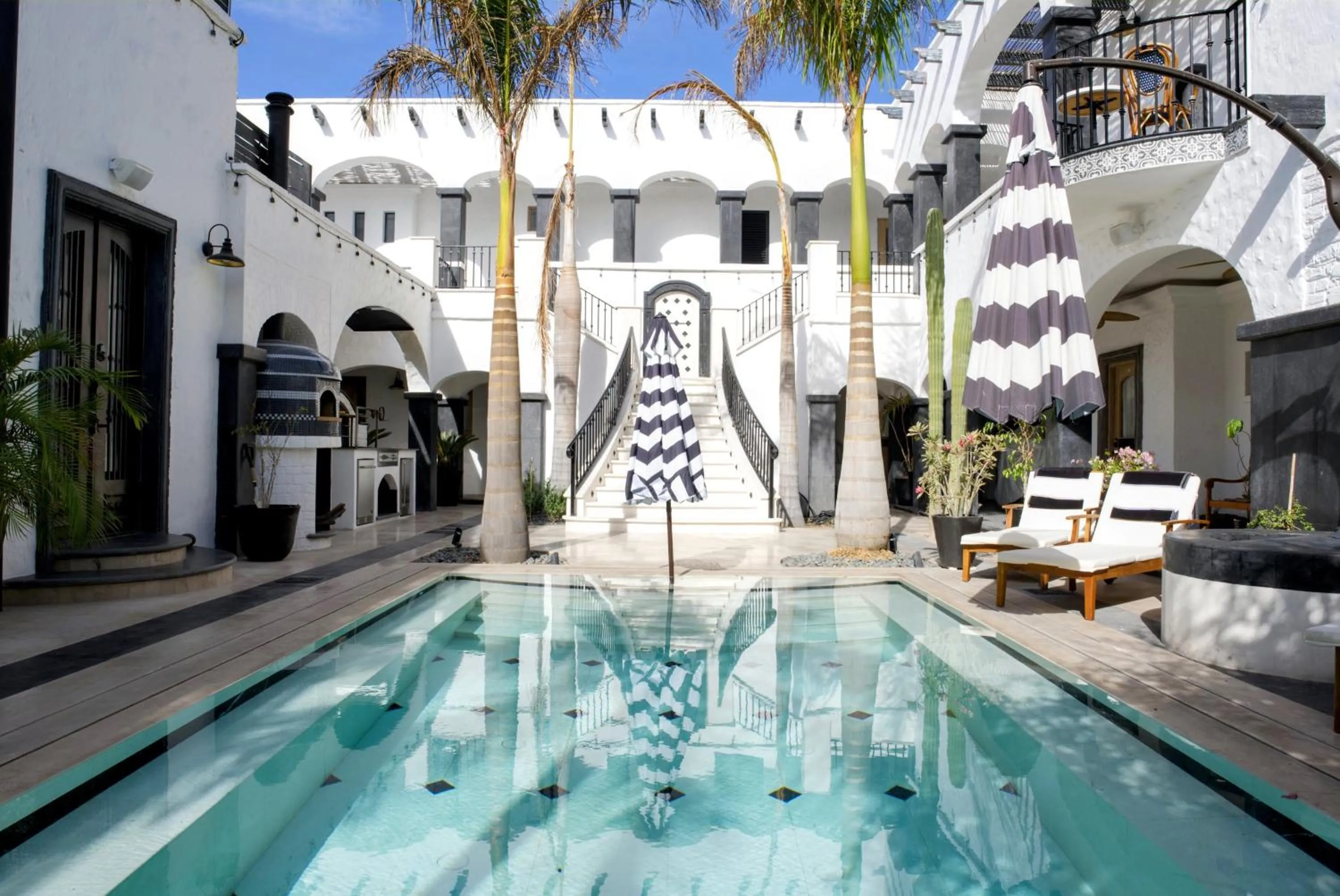 Day in Casa 1880 - Adults Only