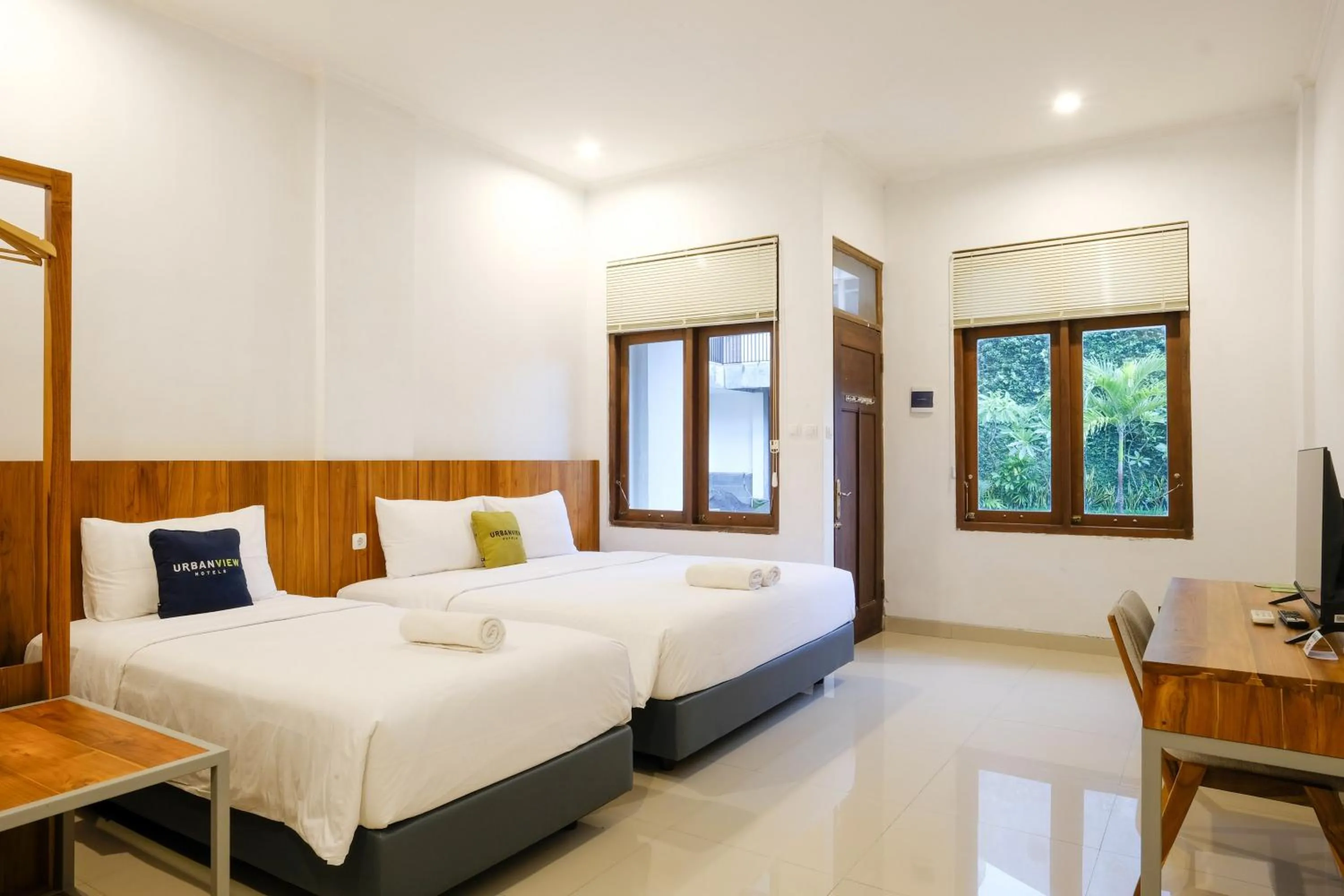 Bedroom, Bed in Urbanview Code Riverstay Yogyakarta