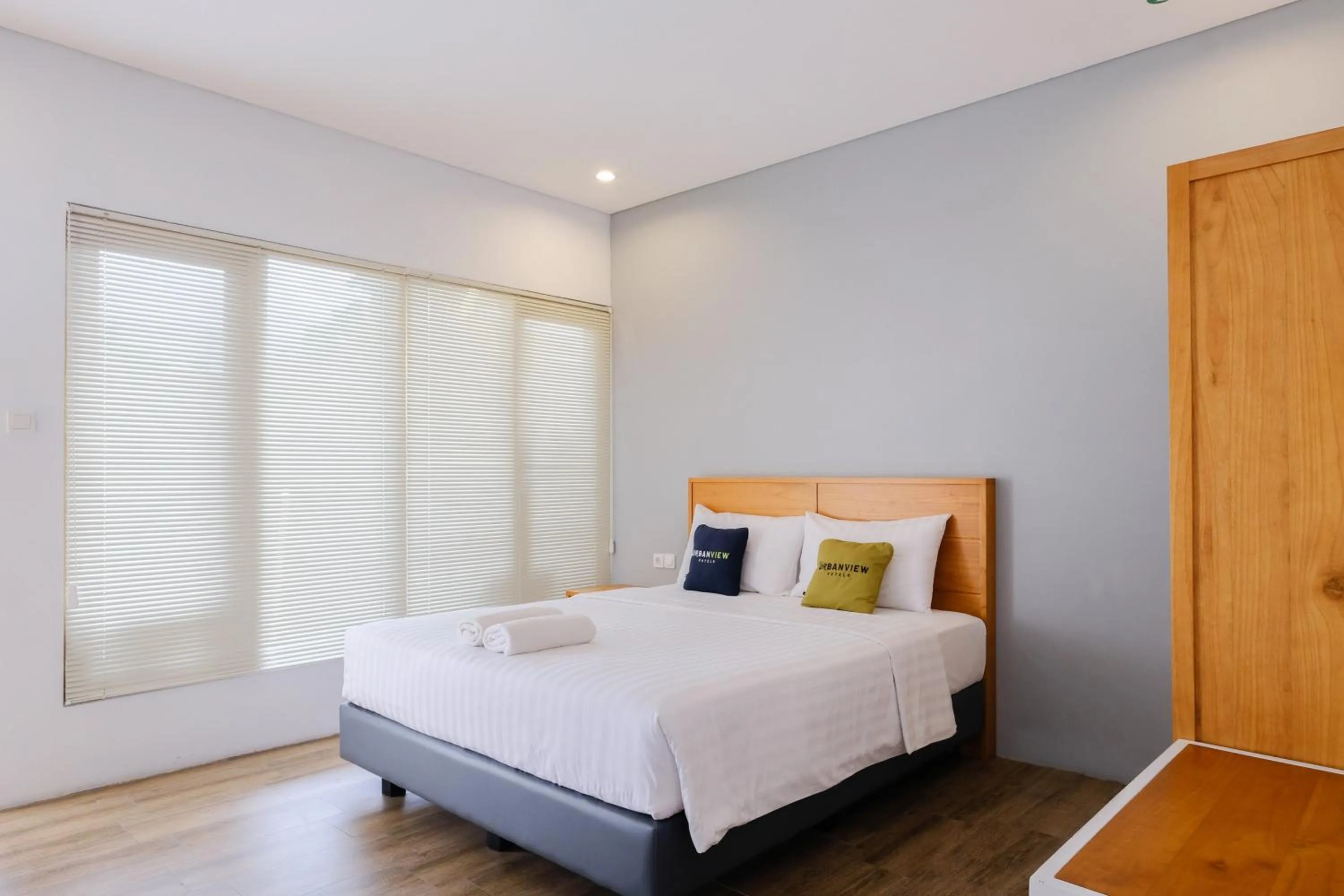 Bedroom, Bed in Urbanview Code Riverstay Yogyakarta