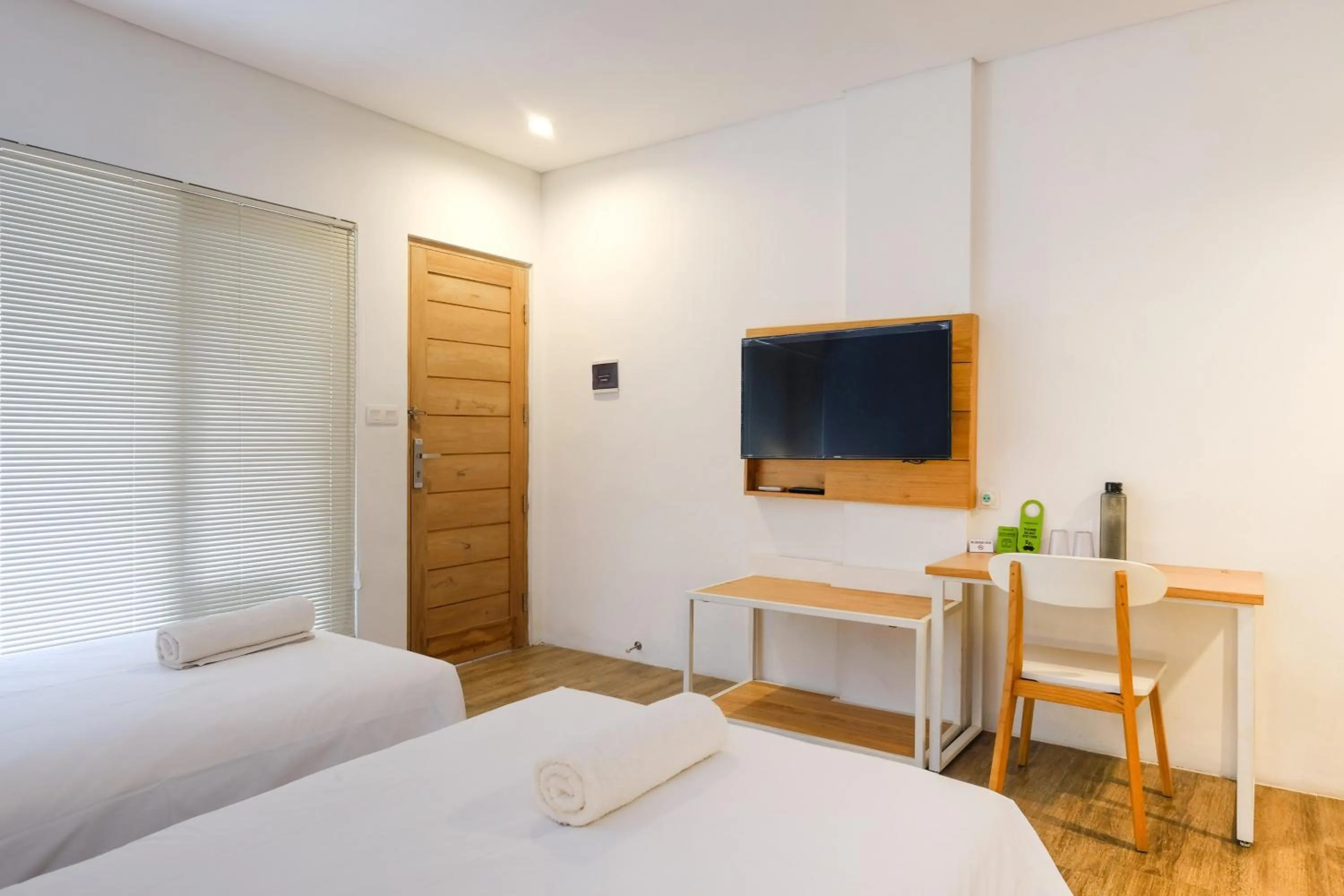 Bedroom, Bed in Urbanview Code Riverstay Yogyakarta