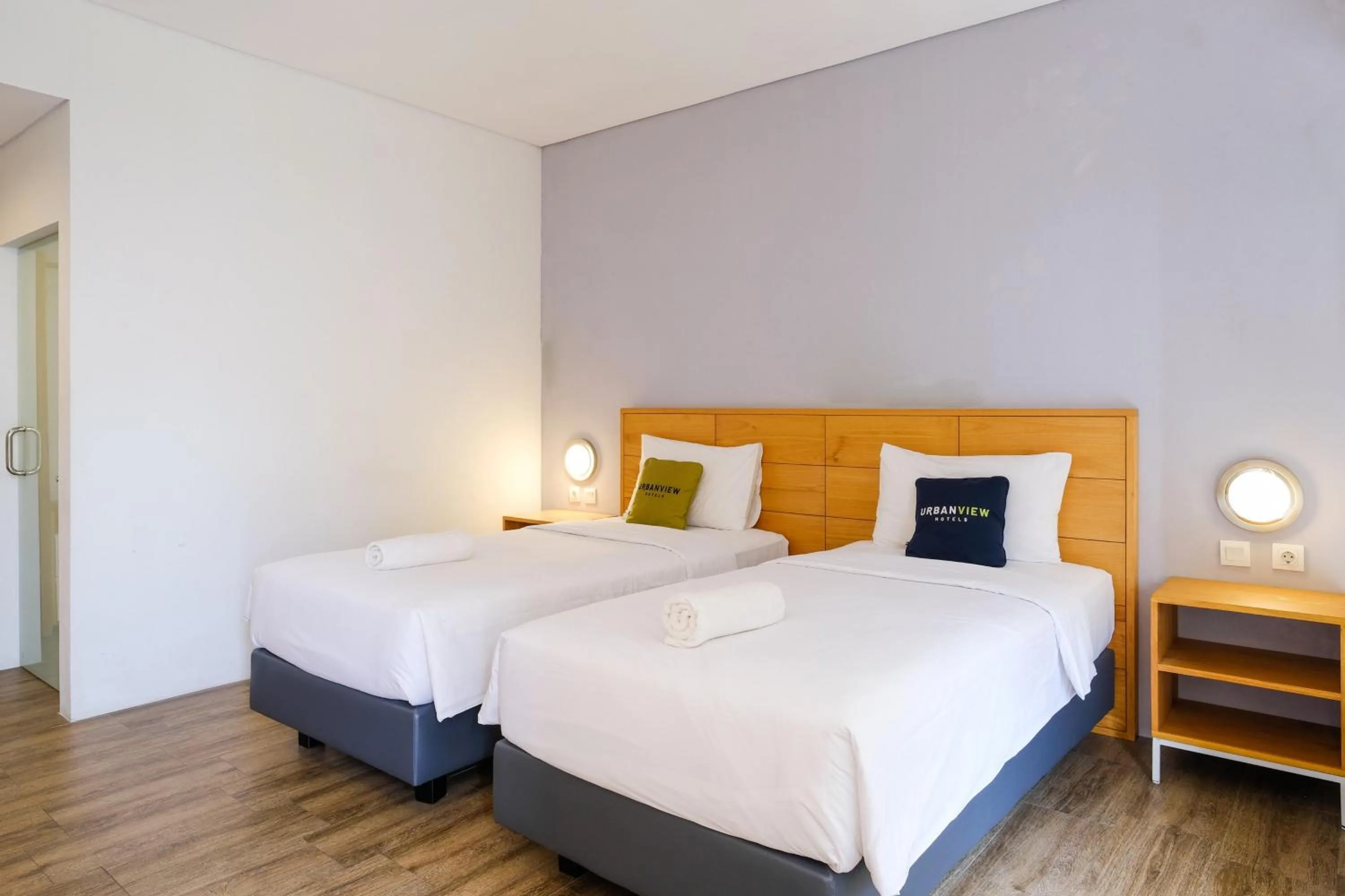 Bedroom, Bed in Urbanview Code Riverstay Yogyakarta