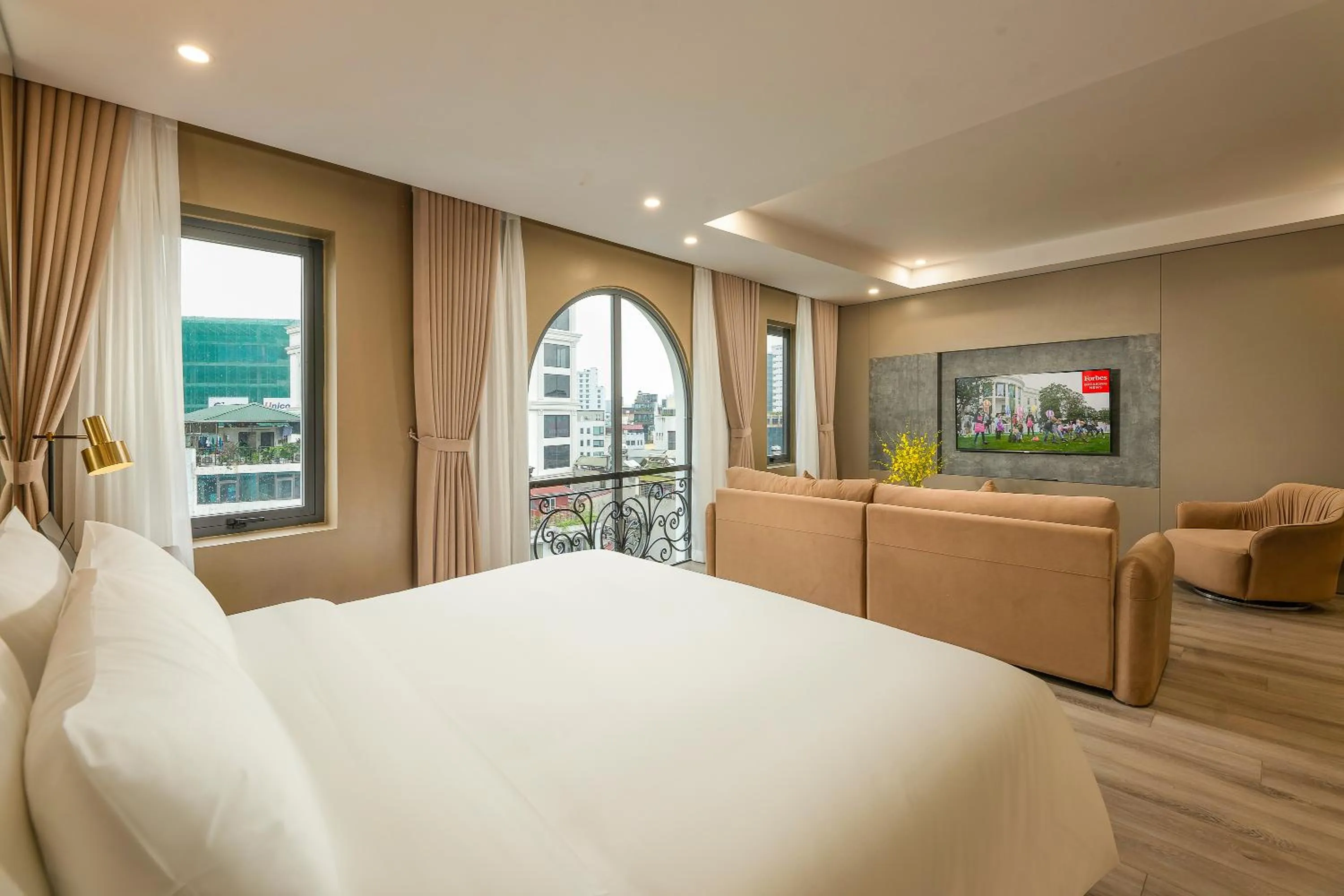 Bed in Gilson Hanoi Hotel