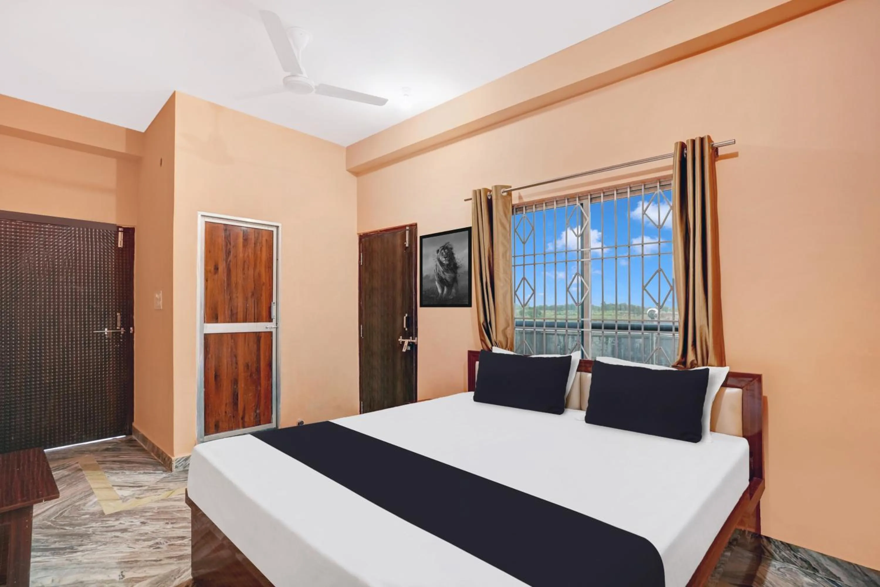 Bedroom, Bed in Hotel O Mayur Residency