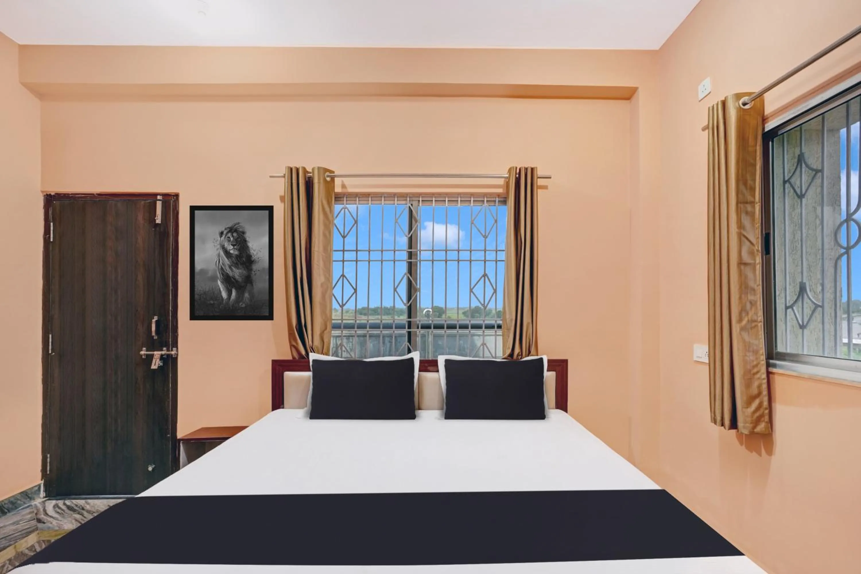 Bedroom, Bed in Hotel O Mayur Residency