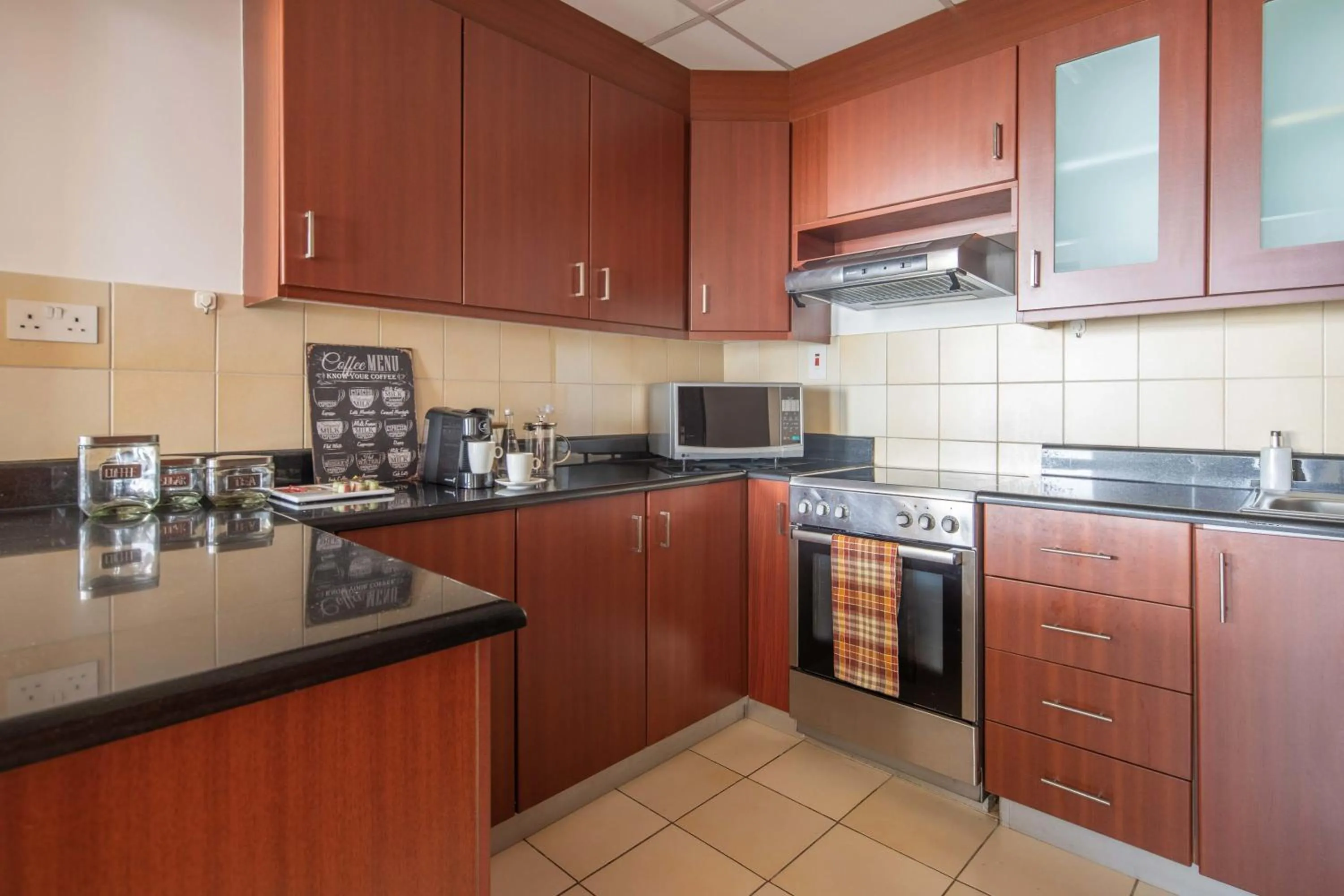 Frank Porter - Sadaf 6