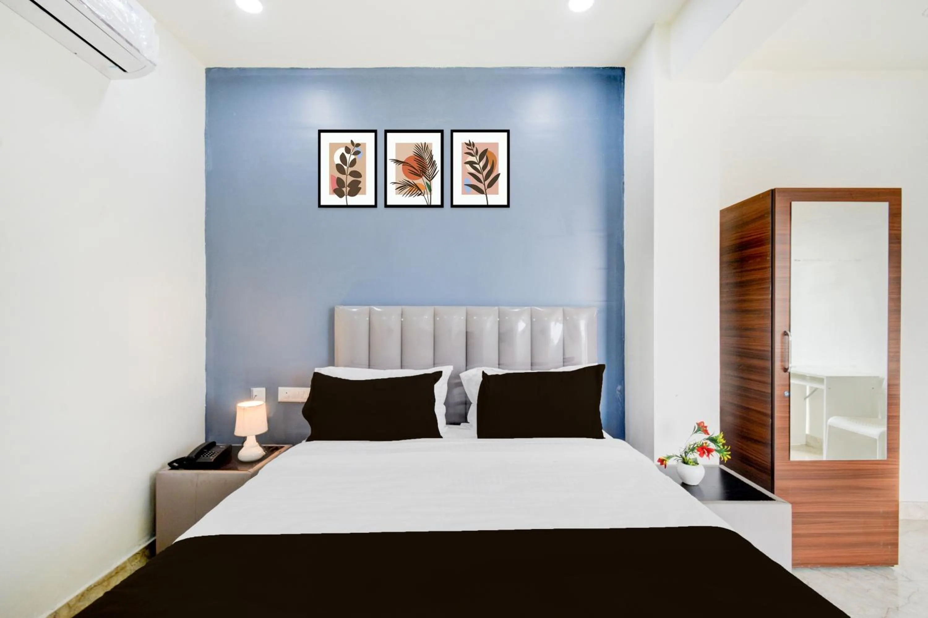 Bedroom, Bed in Super Townhouse Oak Nagole Metro Station Formerly Saka Arcade