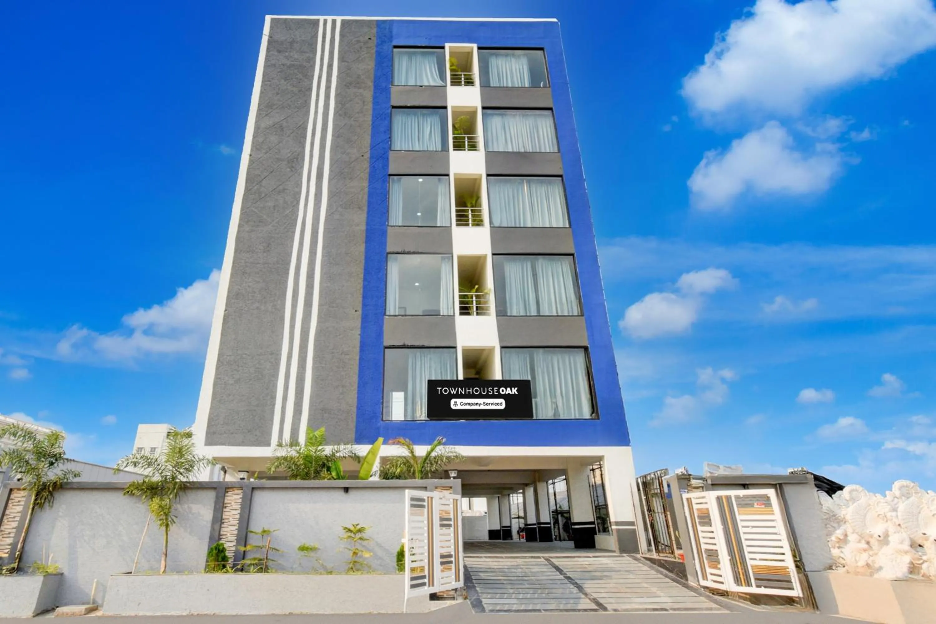 Facade/entrance in Super Townhouse Oak Nagole Metro Station Formerly Saka Arcade