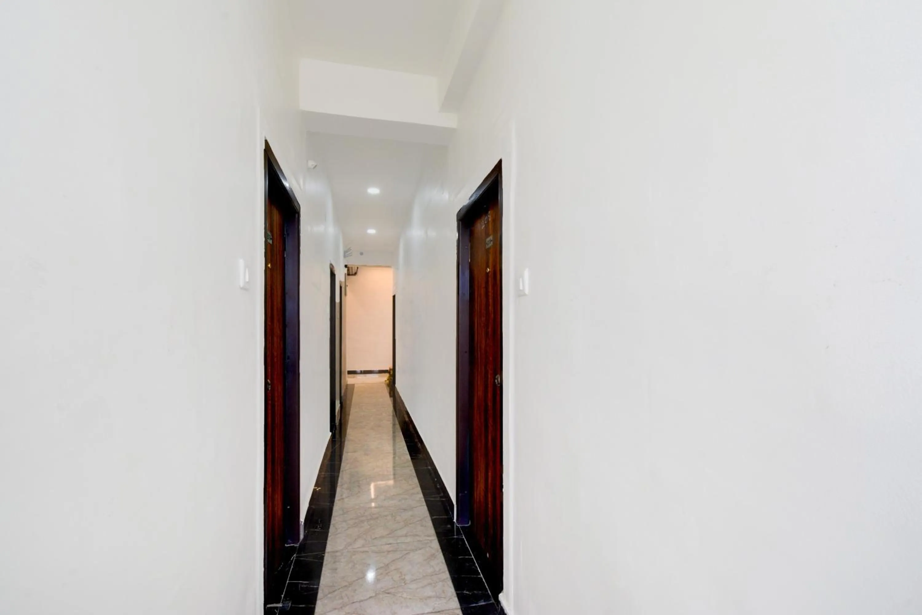 Lobby or reception in Super Townhouse Oak Nagole Metro Station Formerly Saka Arcade